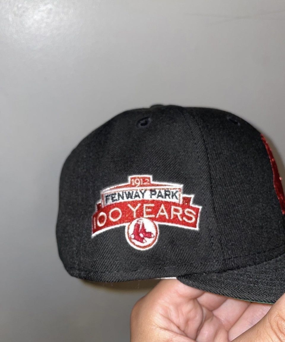 New Era My fitteds bloody Boston Red Sox banned logo size 7 1/8 Size ONE SIZE - 3 Thumbnail