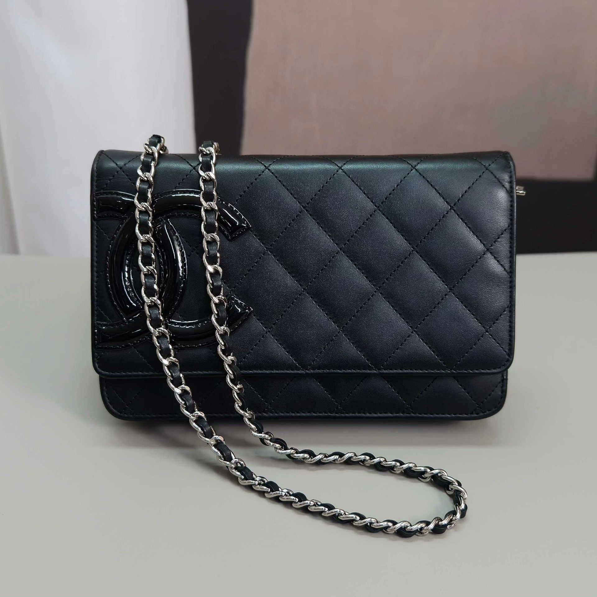 Chanel Pre-loved Bag Very good condition Size ONE SIZE - 1 Thumbnail
