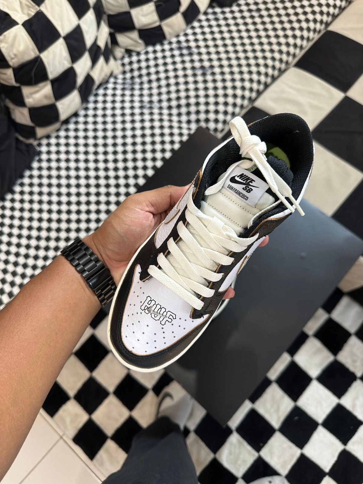 Huf × Nike NIKE SB DUNK LOW X HUF SAN FRANCISCO SIZE 6.5 Size US 6.5 / EU 39-40 - 7 Thumbnail