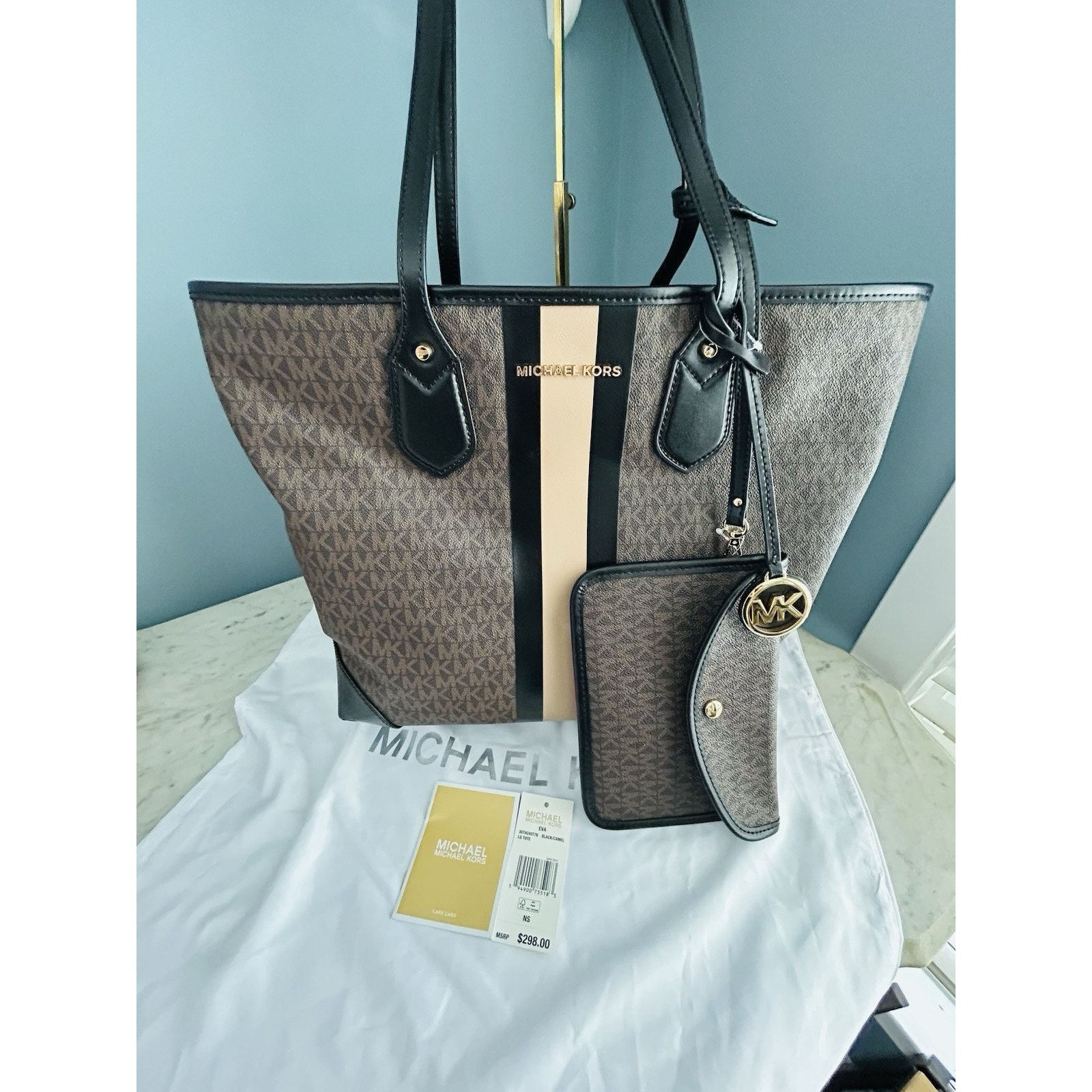 Michael Kors Michael Kors Eva Large Stripe Tote Bag Pouch Black Camel NWT Size ONE SIZE - 9 Thumbnail