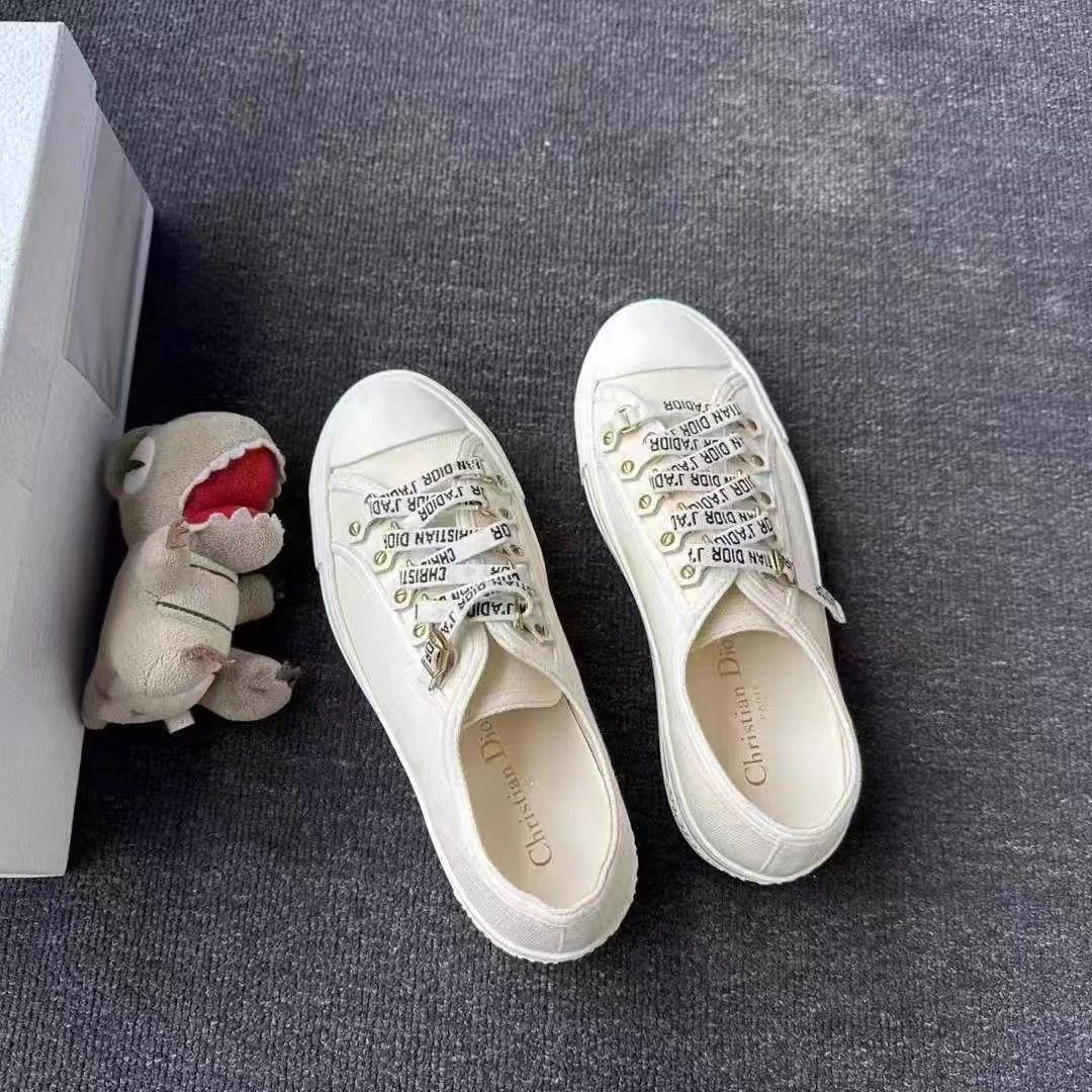 Dior Dior white laces logo canvas shoes 35 new in box Size US 4 / IT 34 - 5 Thumbnail