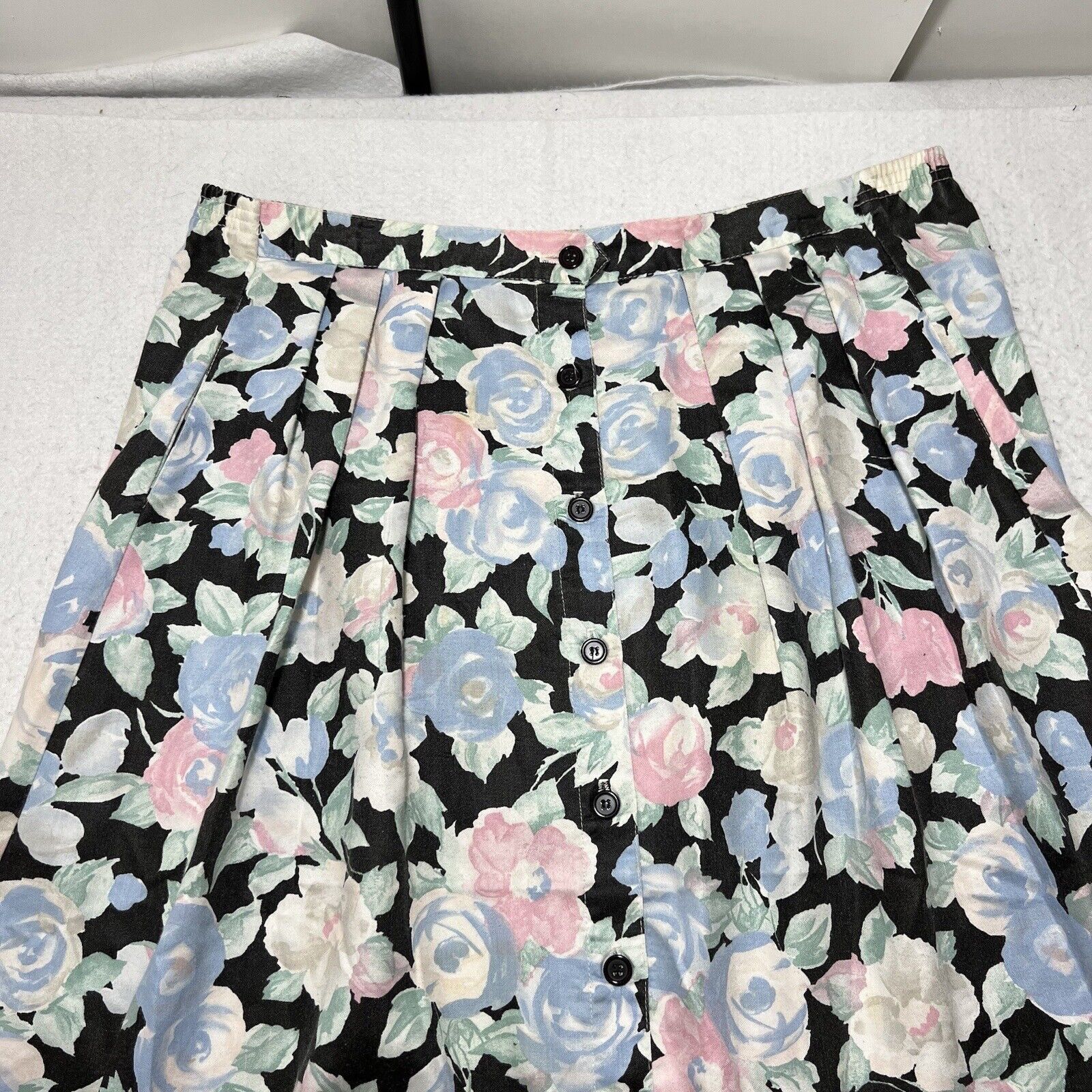 Diane von Furstenberg Vintage Diane Von Furstenberg Large Pleated Floral Skirt Size 34" / US 12 / IT 48 - 2 Thumbnail