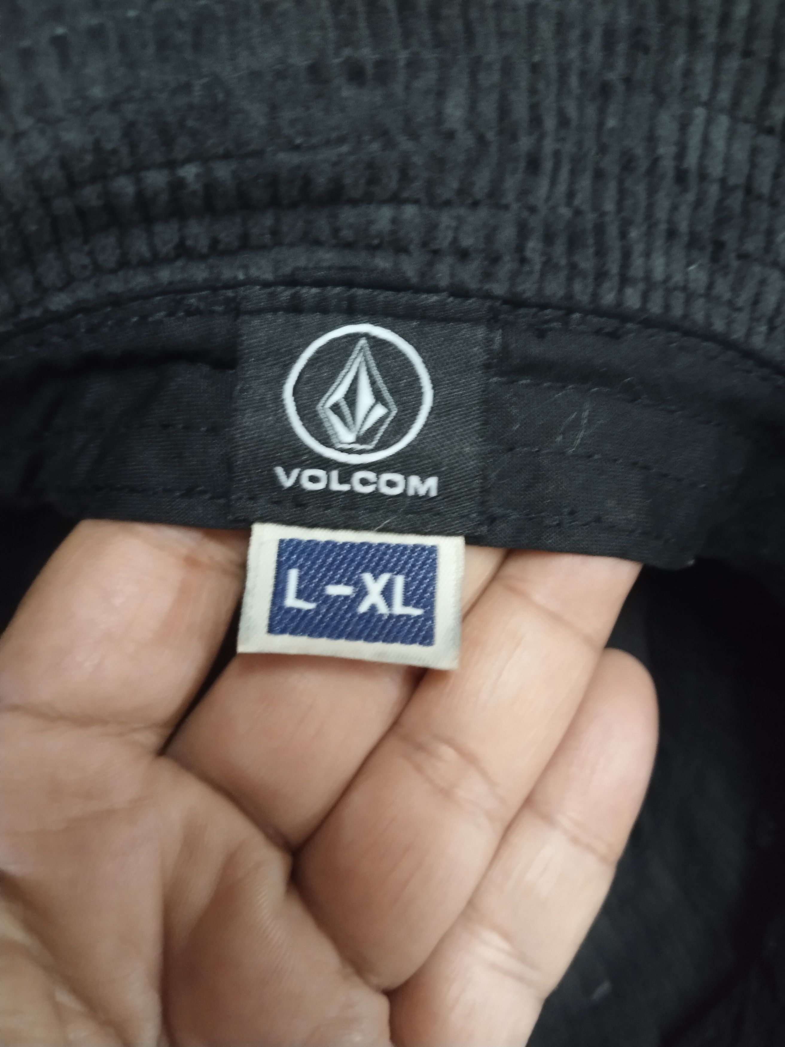 Volcom RARE VOLCOM CUDUROY BLACK BUCKET HAT Size ONE SIZE - 8 Thumbnail