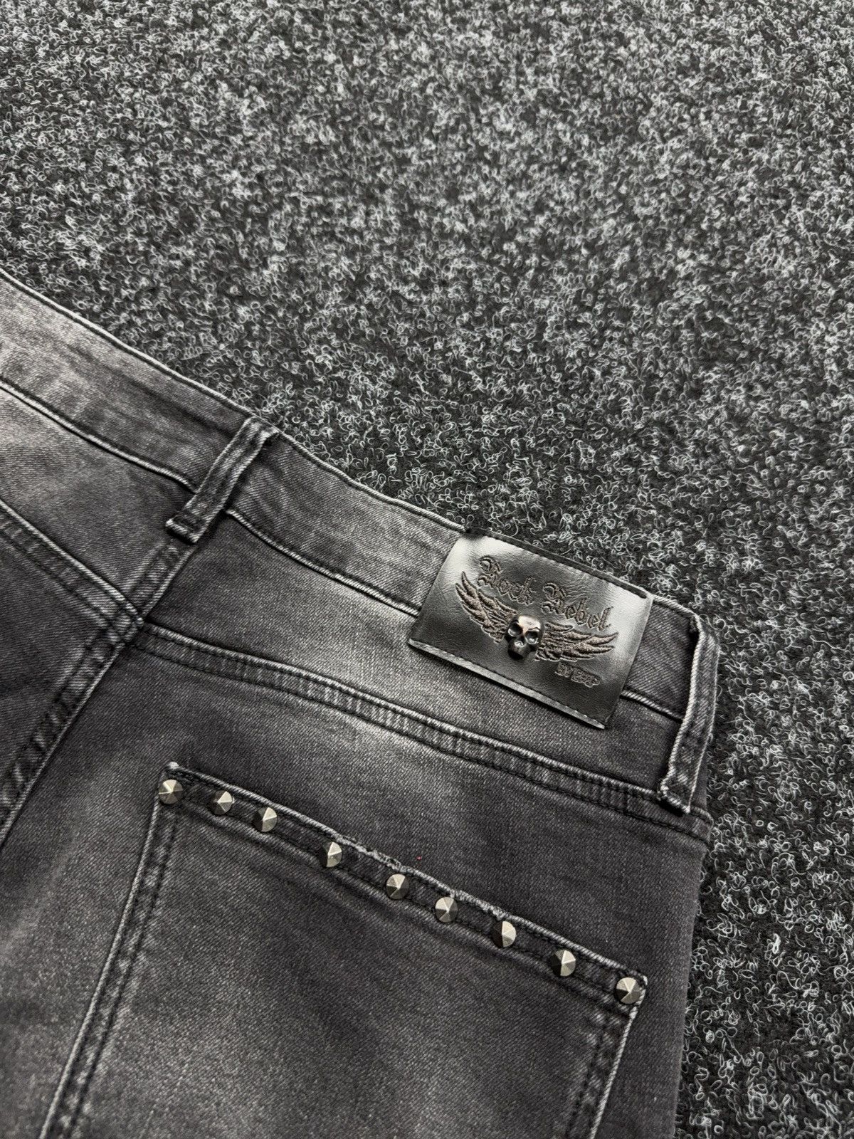 Le Grande Bleu (L.G.B.) Opium 00s Punk Rock Rebel Distressed Studded Biker Jeans Size US 31 - 18 Thumbnail