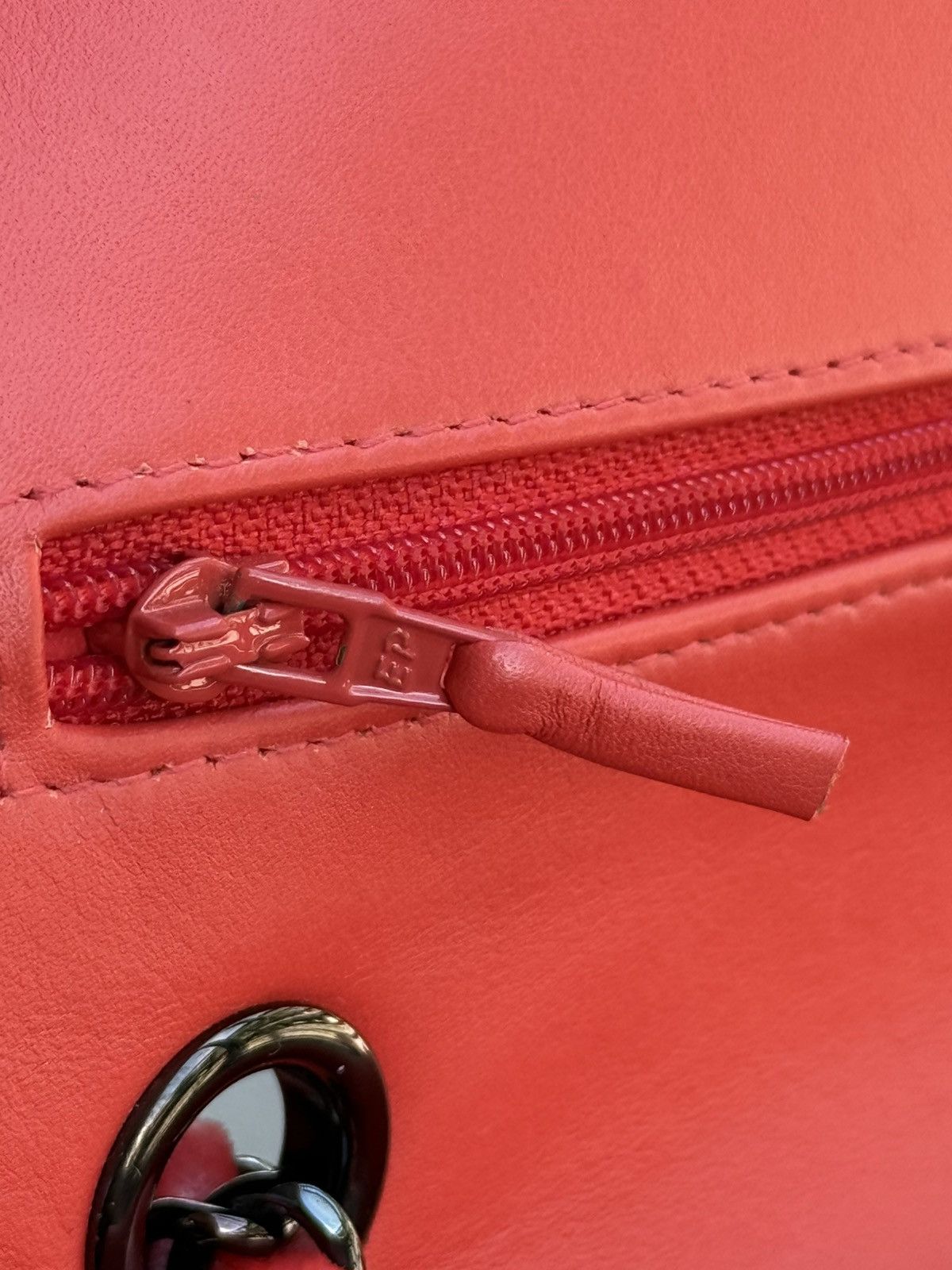 Chanel Chanel - 2014 - Pink Velvet Medium Double Flap Shoulder Bag Size ONE SIZE - 17 Thumbnail