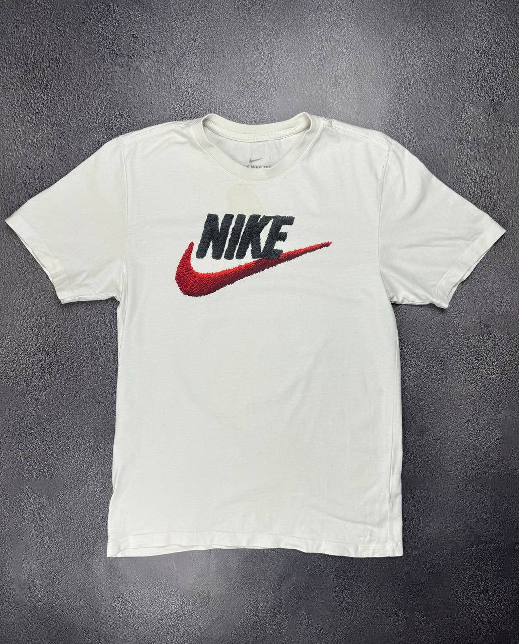 Nike Nike Vintage T-Shirt Size US S / EU 44-46 / 1 - 1 Thumbnail
