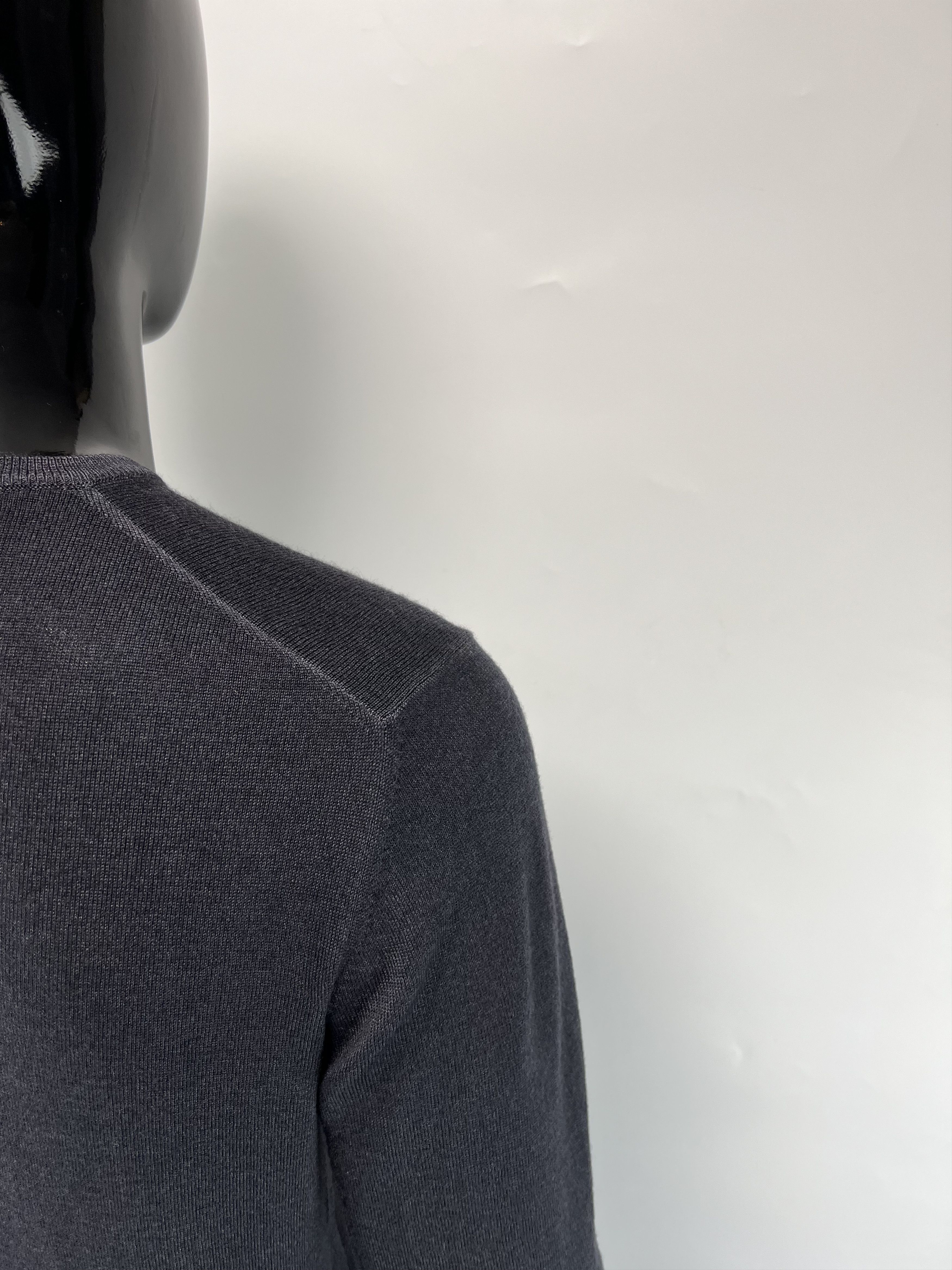 Gran Sasso Gran Sasso Vintage 100% Virgin Wool V-Neck Sweater Size 48 Size US M / EU 48-50 / 2 - 8 Thumbnail