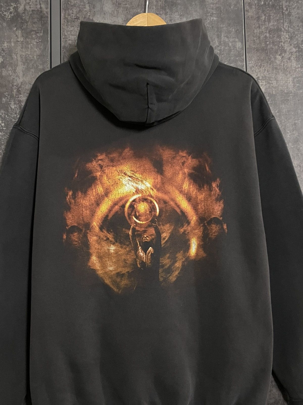 Vintage Vintage Blind Guardian Faded Hoodie Rock Oasis Deftones COF Size US L / EU 52-54 / 3 - 8 Thumbnail