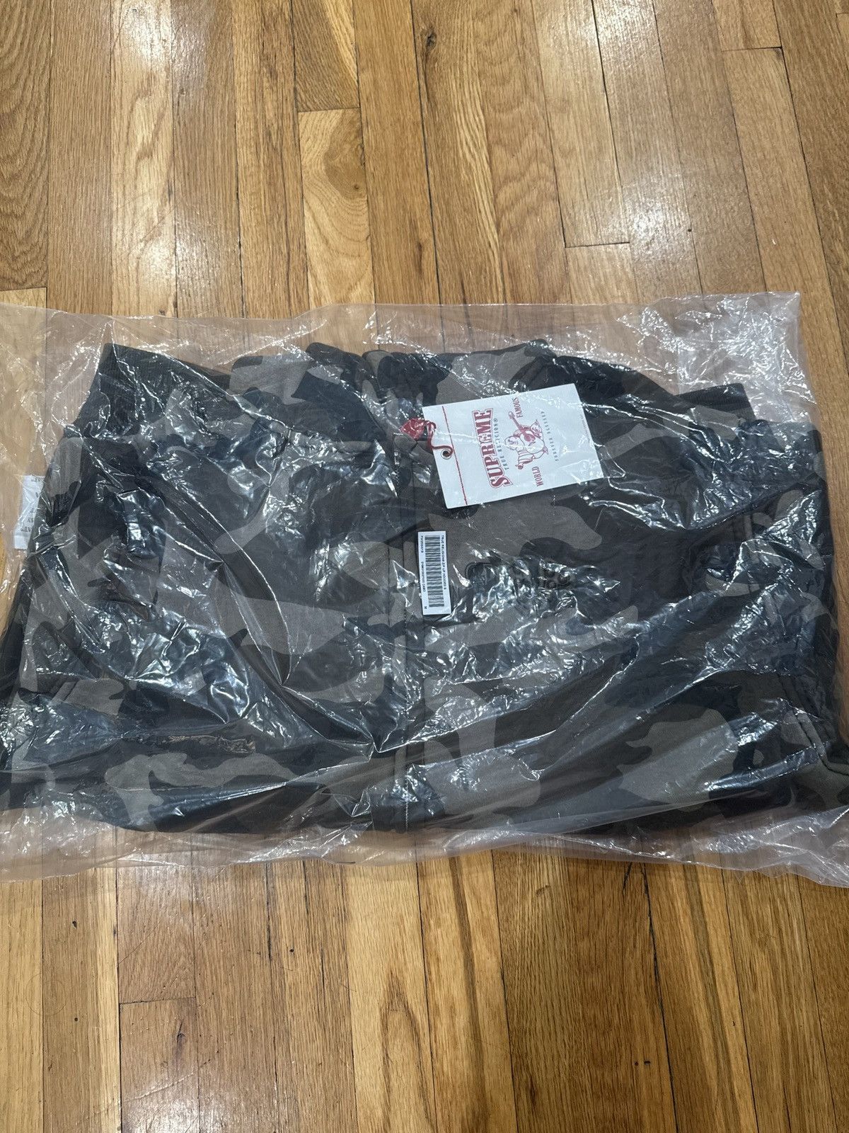 Supreme × True Religion Supreme True Religion Zip Up (FW25) CAMO Large Brand New Size US L / EU 52-54 / 3 - 1 Thumbnail