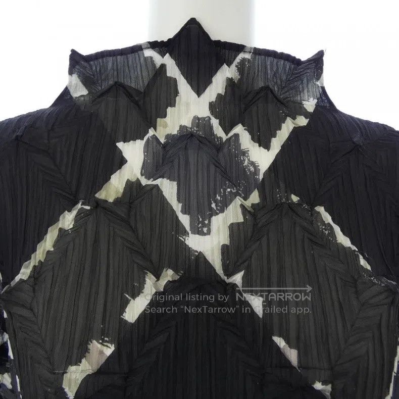 Issey Miyake Issey Miyake 3D Scale Pleated Top Size M / US 6-8 / IT 42-44 - 3 Thumbnail