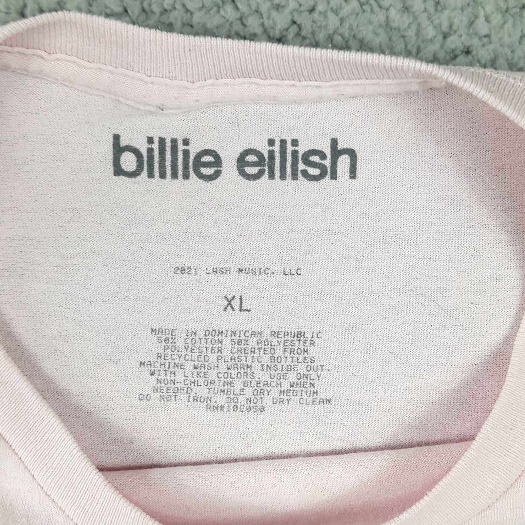 Vintage VINTAGE Billie Eilish Happier Than Ever Pink Tour Women's XL Short Sleeve T Shirt Top Size XL / US 12-14 / IT 48-50 - 6 Thumbnail