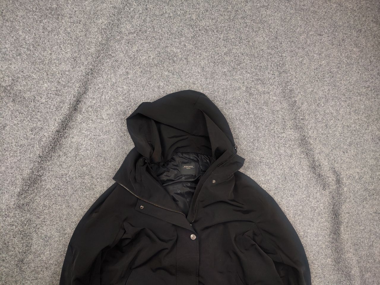 Max Mara Max Mara weekend Black snaps minimalist loose cut jacket Size XL / US 12-14 / IT 48-50 - 1 Thumbnail