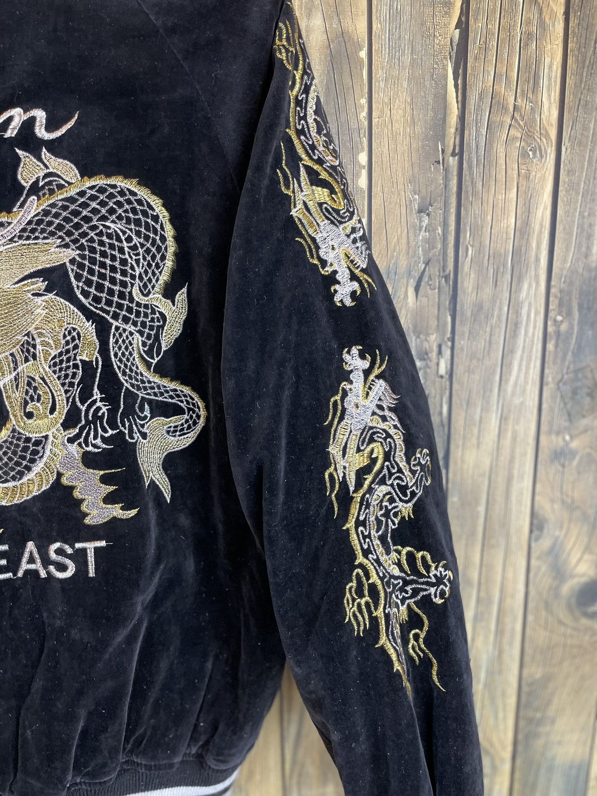 Vintage VARSITY SUKAJAN SUEDE BLACK DRAGON Size US M / EU 48-50 / 2 - 7 Thumbnail