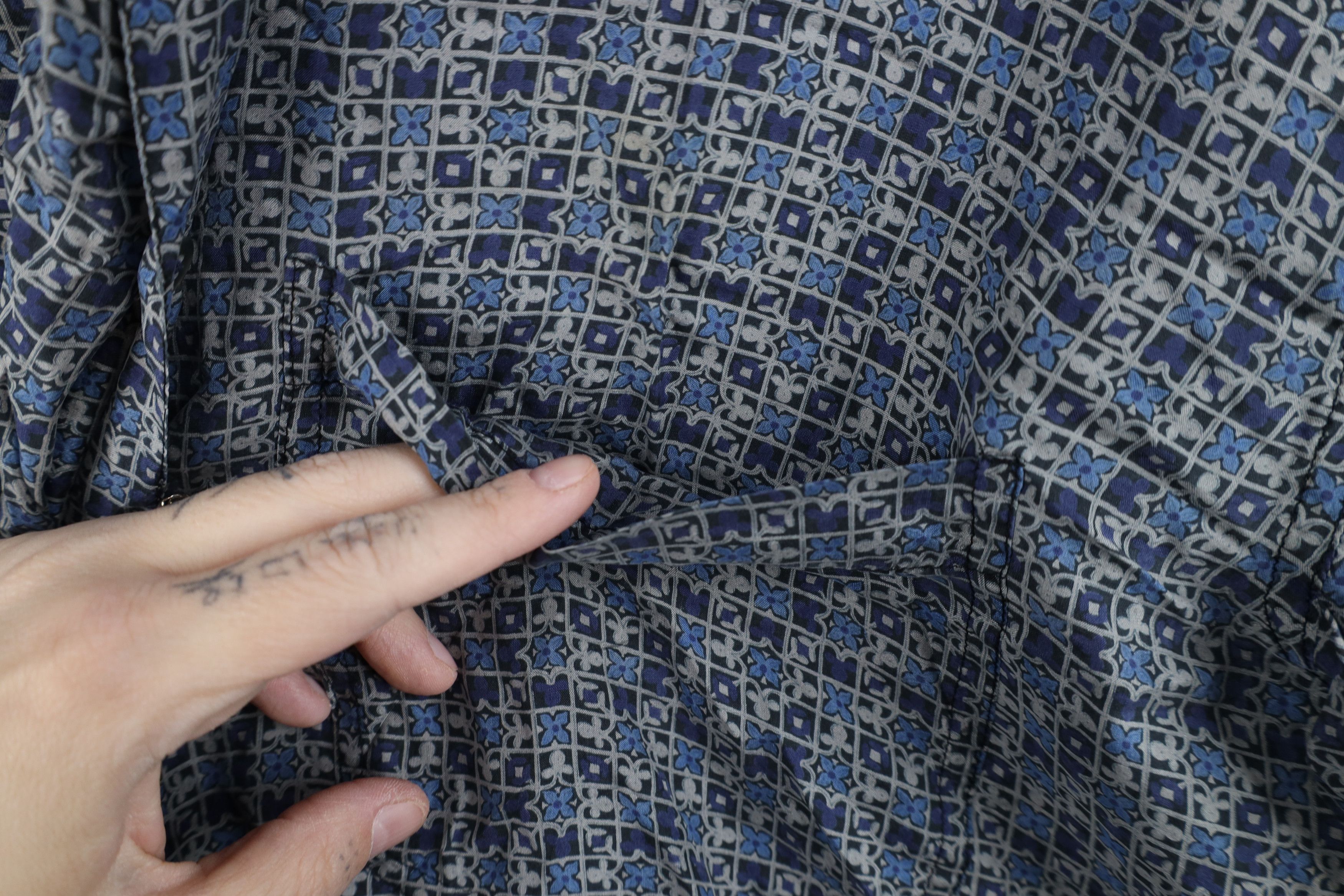 Vintage Vintage 90s Streetwear Silk Flower Band Collar Button Shirt Size US L / EU 52-54 / 3 - 4 Thumbnail