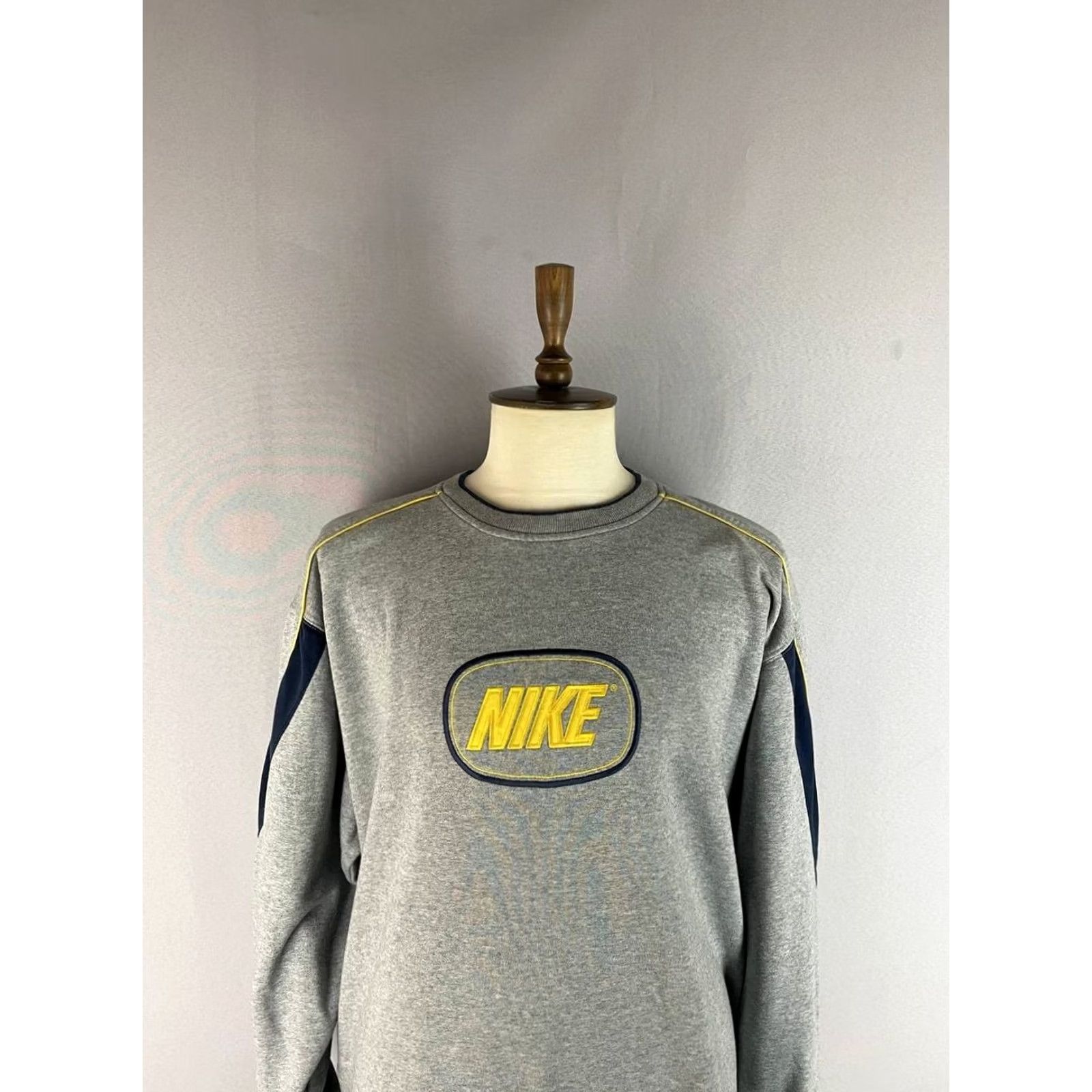Nike Nike Shirt Mens XXL Gray Sweatshirt Size Cotton Crew Neck Long Sleeve Pullover Size US XXL / EU 58 / 5 - 4 Thumbnail