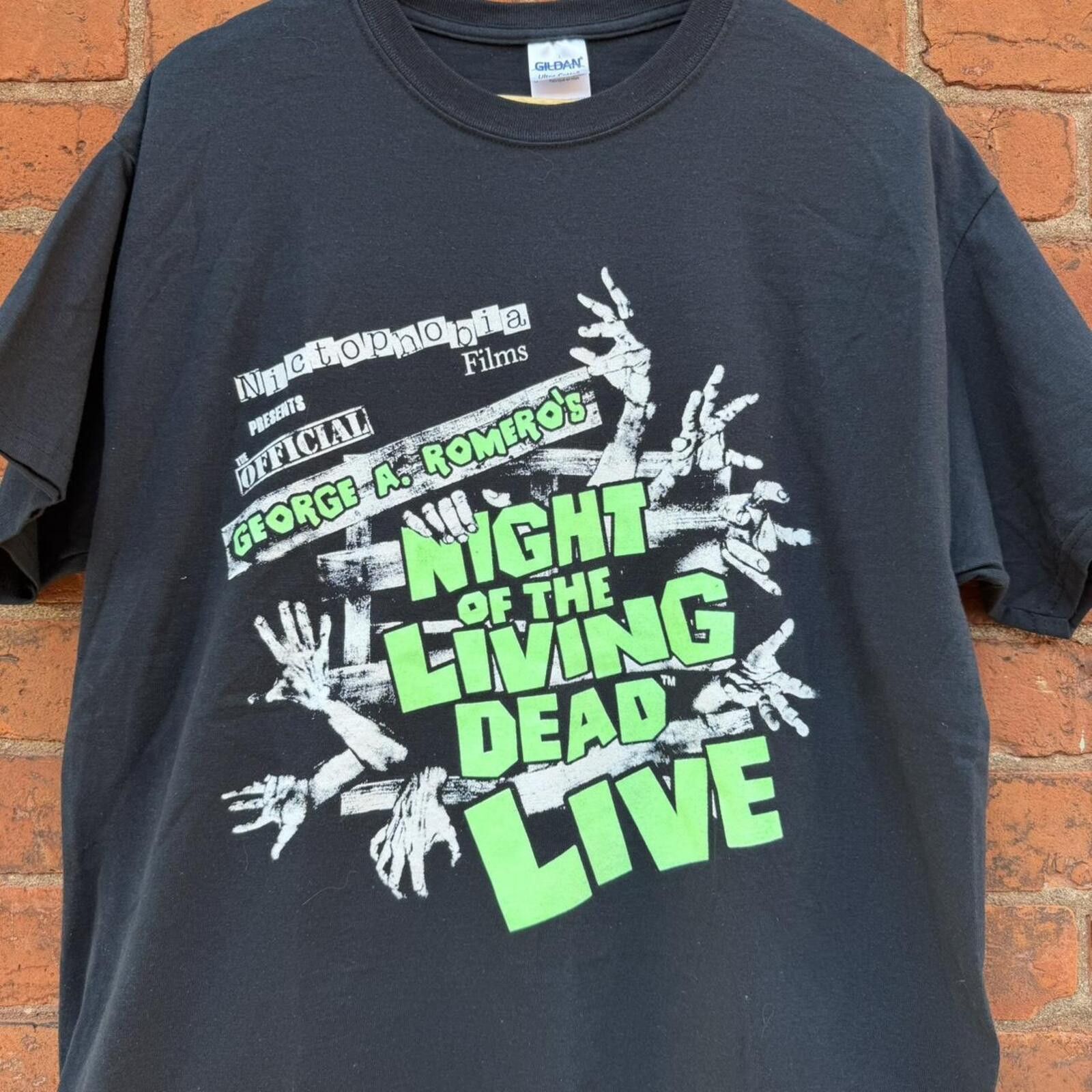 Gildan Vintage George A. Romero’s night of the living dead t shirt Size US L / EU 52-54 / 3 - 3 Thumbnail