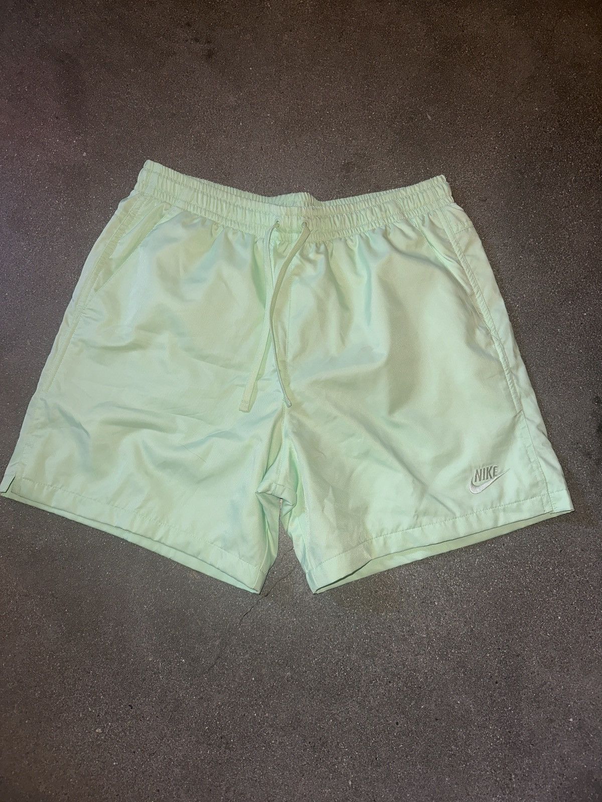 Nike Nike Nylon Shorts Size US 34 / EU 50 - 1 Thumbnail