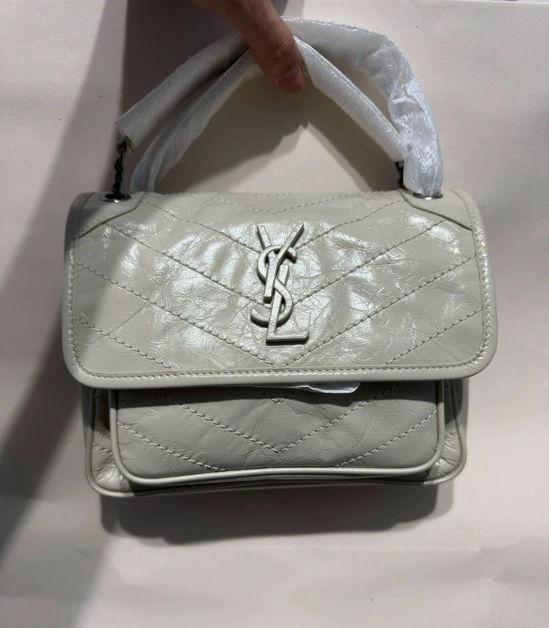 Saint Laurent Paris Saint Laurent Paris Oil wax skin pleated small Niki bag 250 Size ONE SIZE - 1 Thumbnail