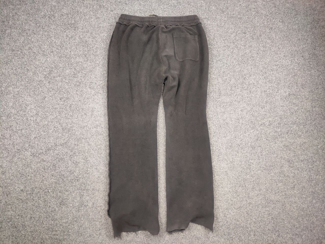 Honor the Gift Honor The Gift Design Weathered Logo Gray Baggy Sweatpant Size US 36 / EU 52 - 13 Thumbnail