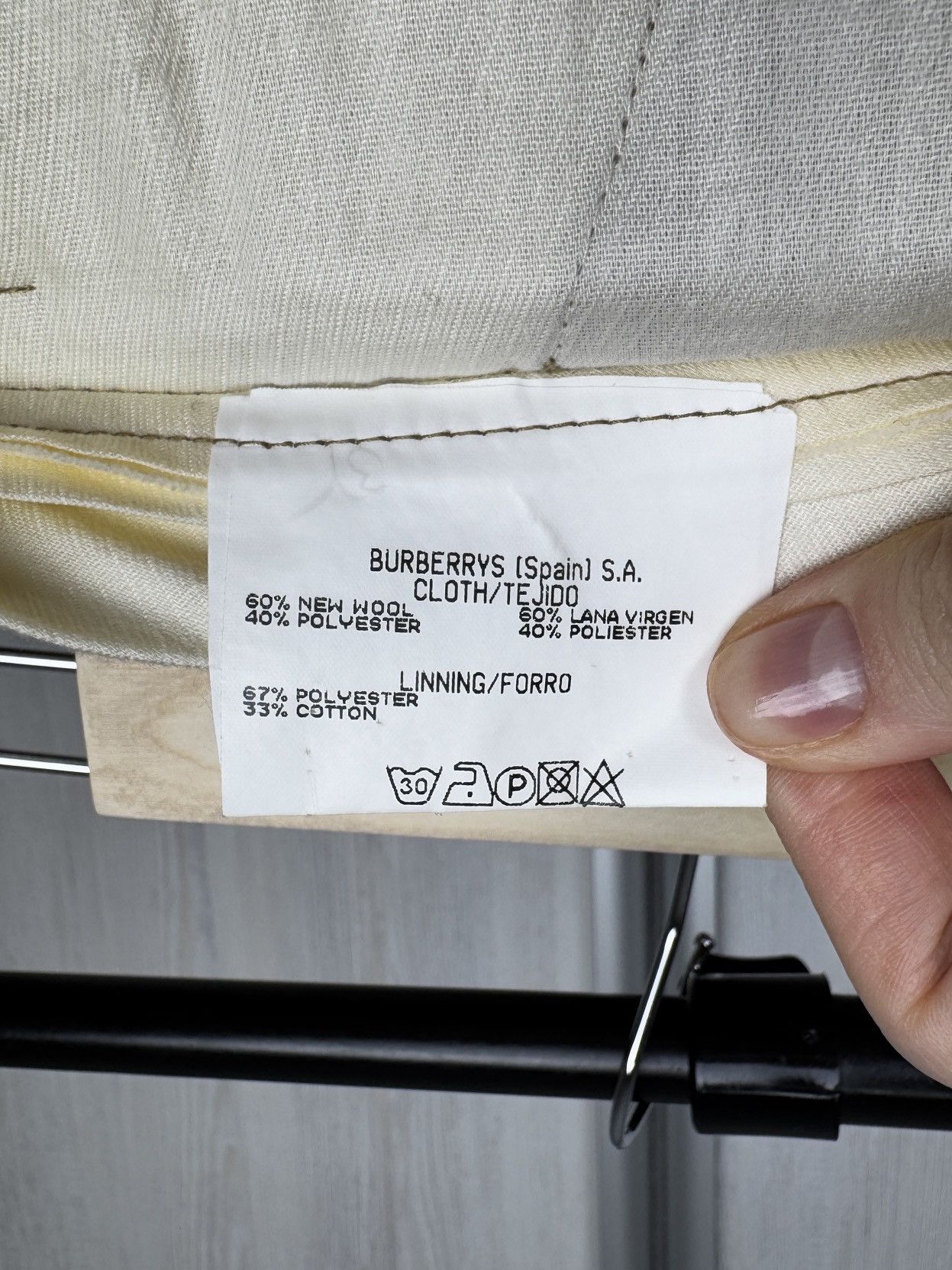 Burberry Burberry’s of London vintage small logo baggy wide pants 50 Size US 40 / EU 56 - 12 Thumbnail