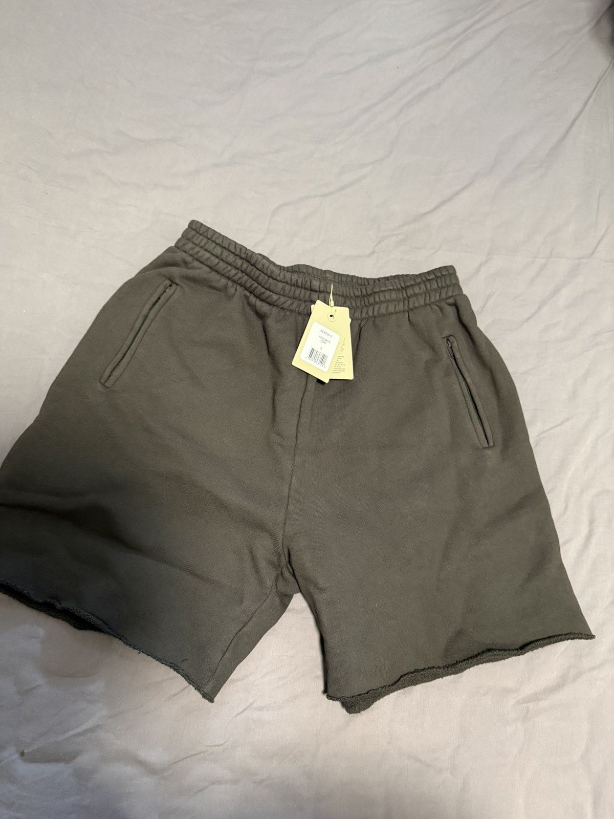 Yeezy yeezy season 6 shorts sweatshort core Size US 30 / EU 46 - 1 Thumbnail