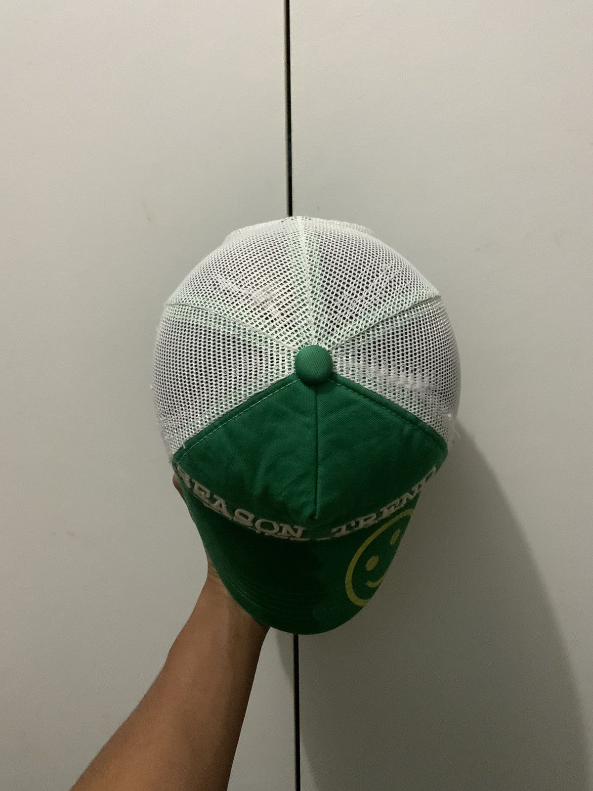 Japanese Brand Season Trend Is Jostling Smiley Truker Hat Cap Size ONE SIZE - 7 Thumbnail
