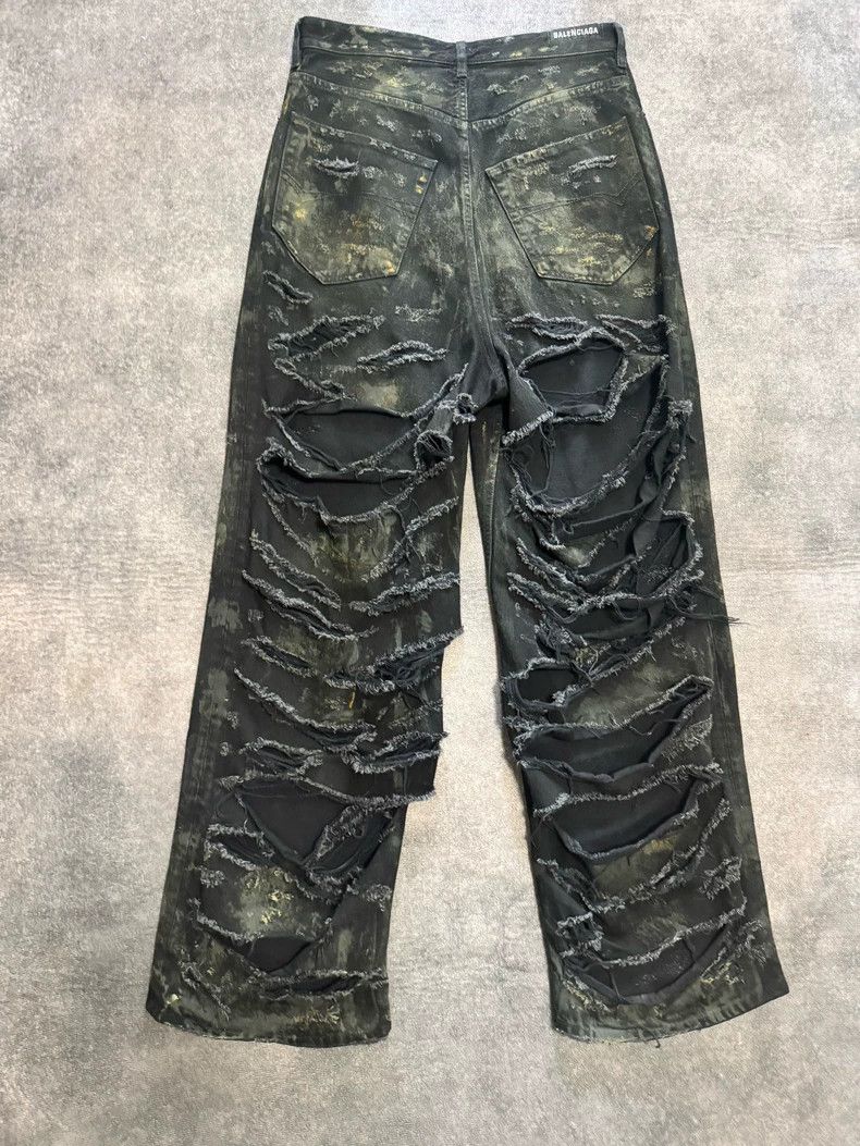 Balenciaga Balenciaga 23SS Distressed Denim Jeans - dmc Size US 30 / EU 46 - 1 Thumbnail