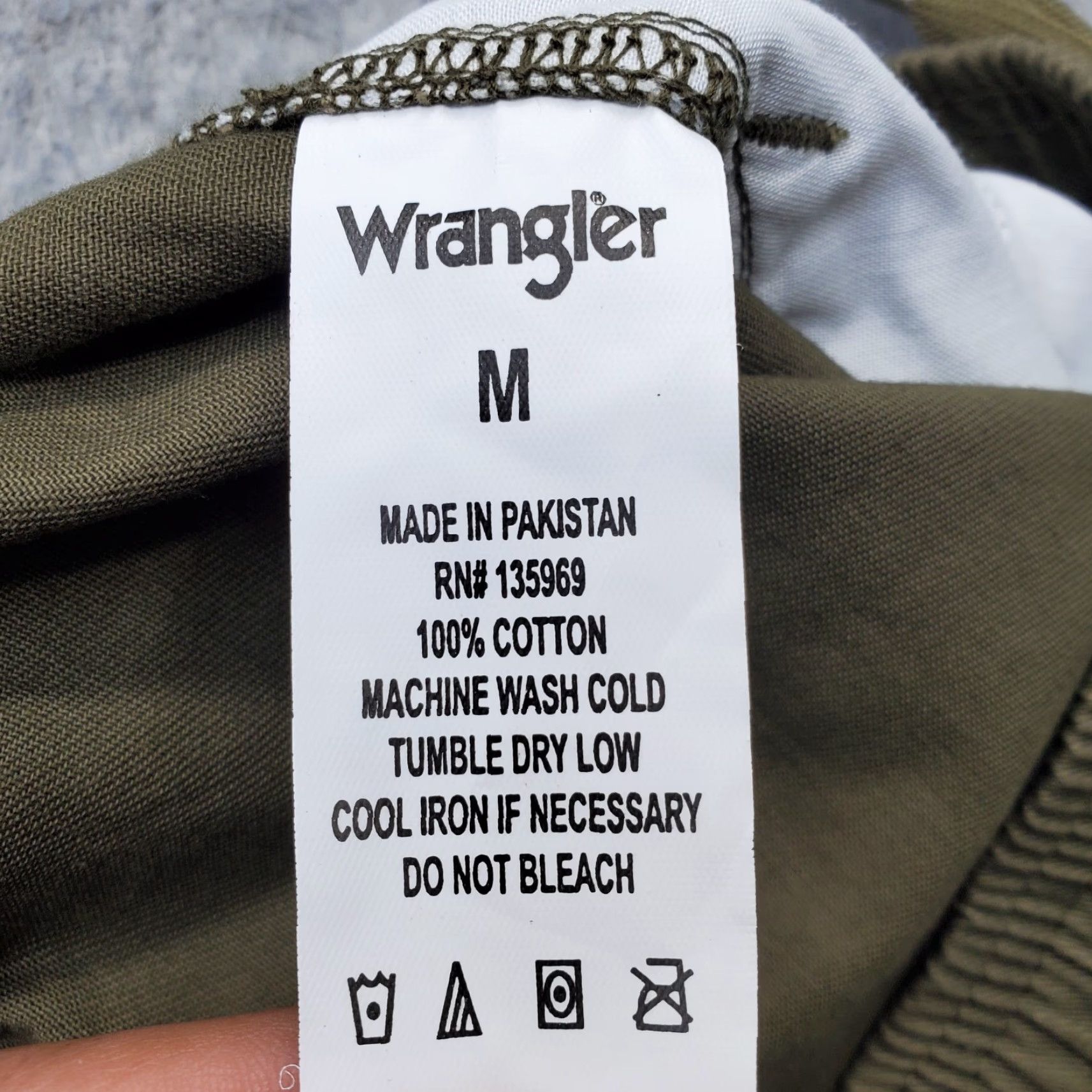 Wrangler Wrangler Mens Bermuda Shorts Drawstring Elastic Waist Patch Logo Green 7.25 Inseam Regular Size M Casual Summer Outdoor Clothing Mens Size US 31 - 7 Thumbnail