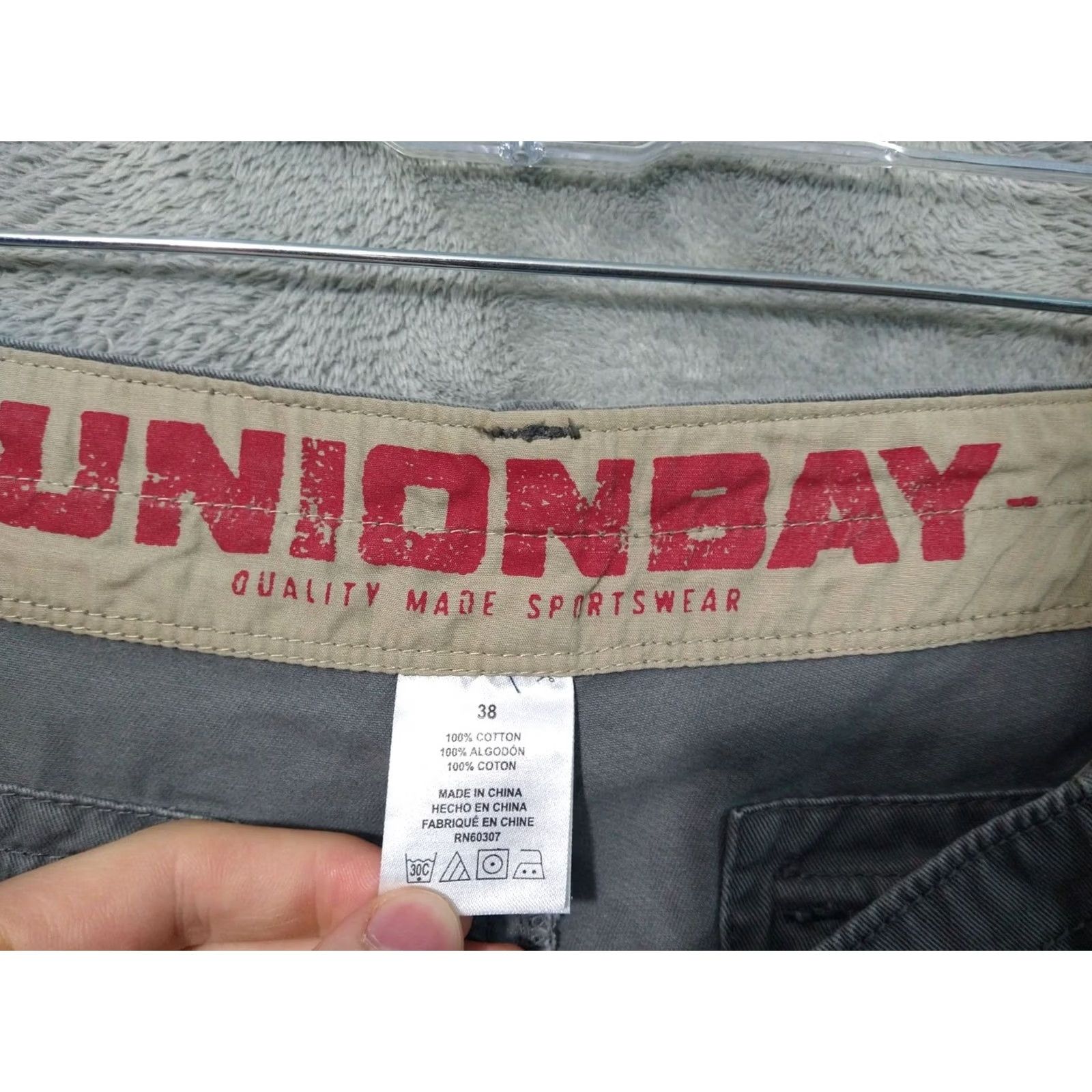 Vintage UNIONBAY Shorts Mens 38 x 10 Gray Cargo Baggy Skater Grunge Utility Hiking Shorts Mens Gray Cargo Pocket Regular 38in Cotton Size US 38 / EU 54 - 7 Thumbnail