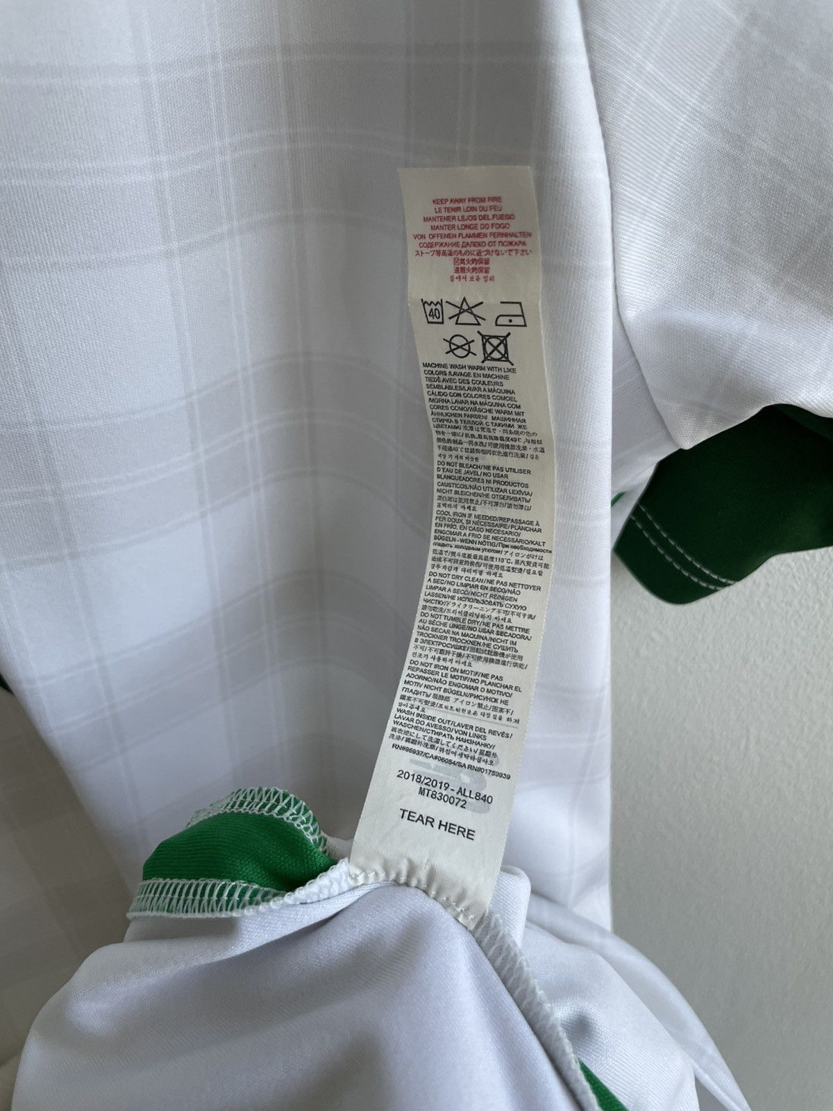 Vintage Celtic 2018 2019 Away Football Soccer Jersey Shirt White Size US M / EU 48-50 / 2 - 14 Thumbnail