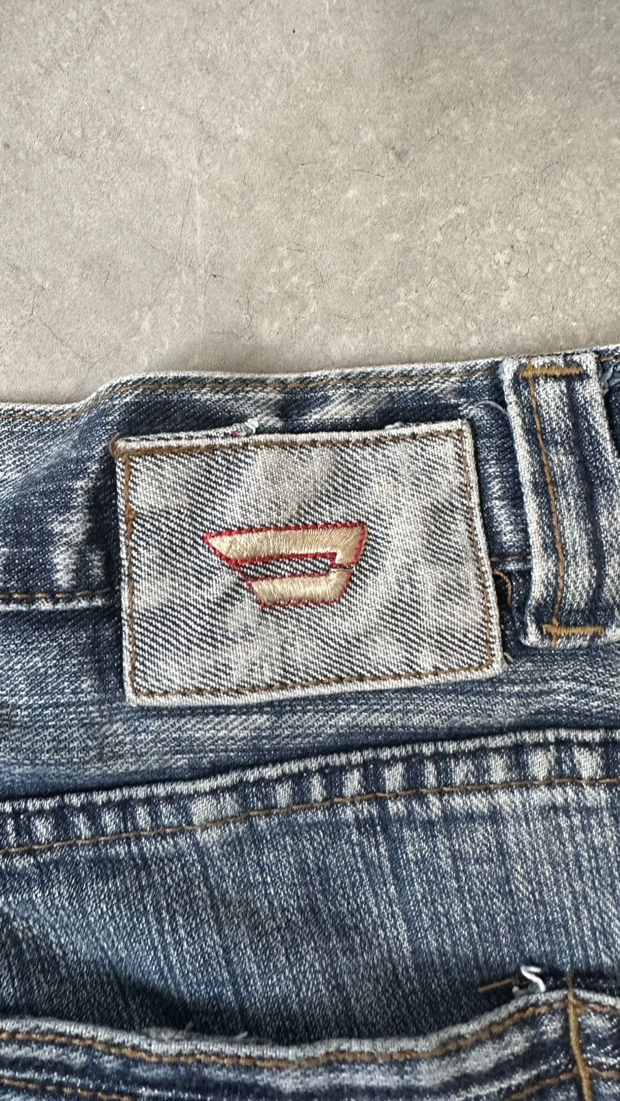 Diesel VINTAGE DIESEL INDUSTRY DENIM DIVISION JEANS Size US 38 / EU 54 - 15 Thumbnail