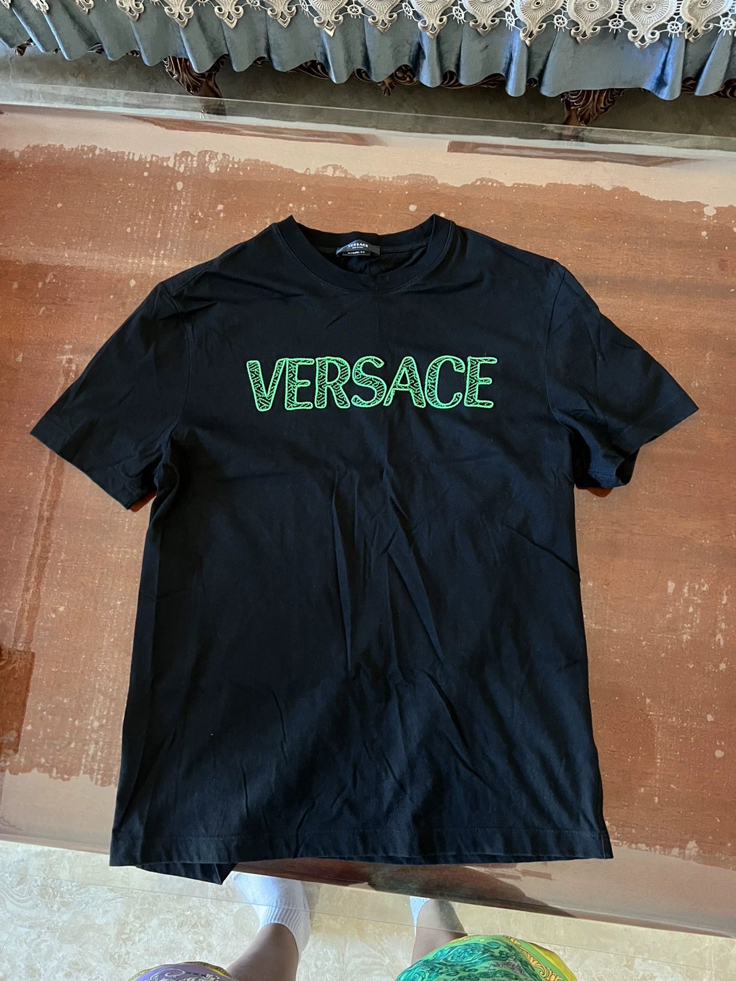 Versace Versace Embroidered Logo Tee M (L) 95New Authentic Size US M / EU 48-50 / 2 - 1 Thumbnail