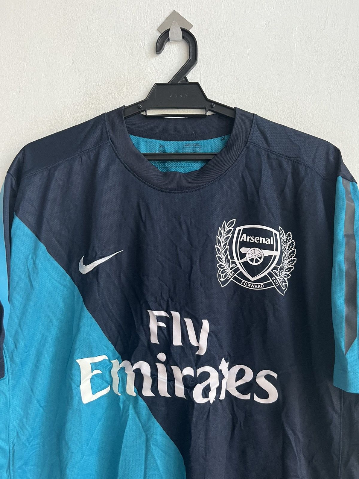 Nike Original 2011-12 Nike Arsenal FC Away Jersey X-Large X-Large Size US XL / EU 56 / 4 - 2 Thumbnail