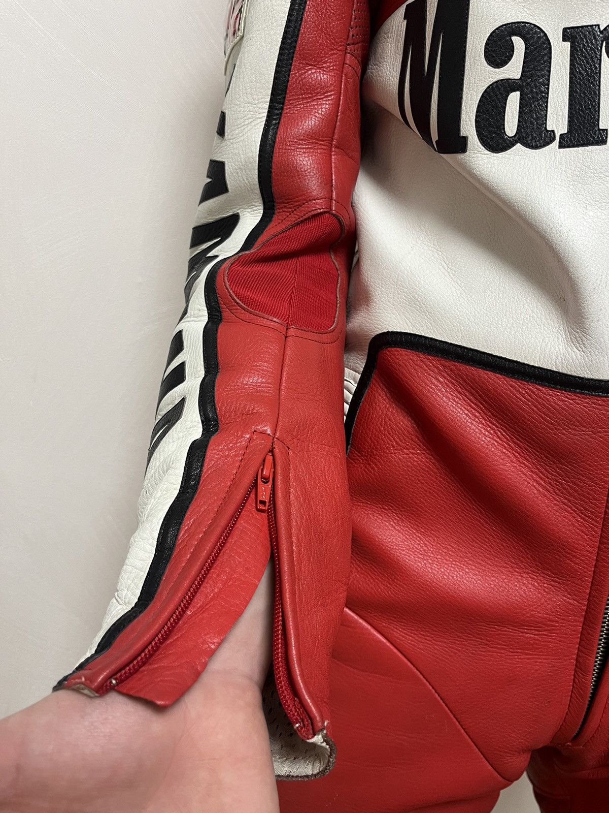 Marlboro × Yamaha Very Rare Marlboro Yamaha Leather Jacket Overalls Size US L / EU 52-54 / 3 - 9 Thumbnail