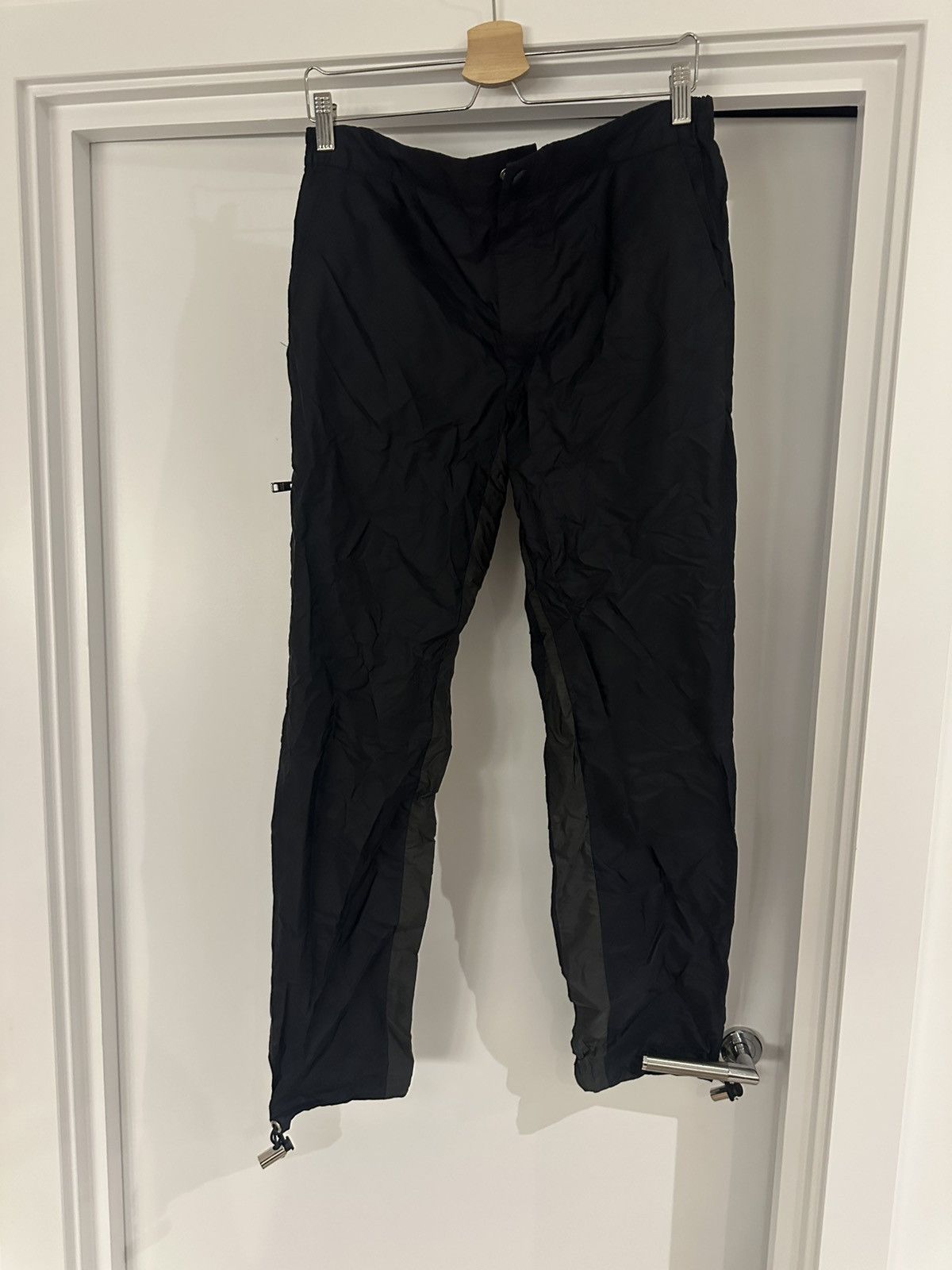 Prada Prada nylon trousers W32 Size US 32 / EU 48 - 1 Thumbnail