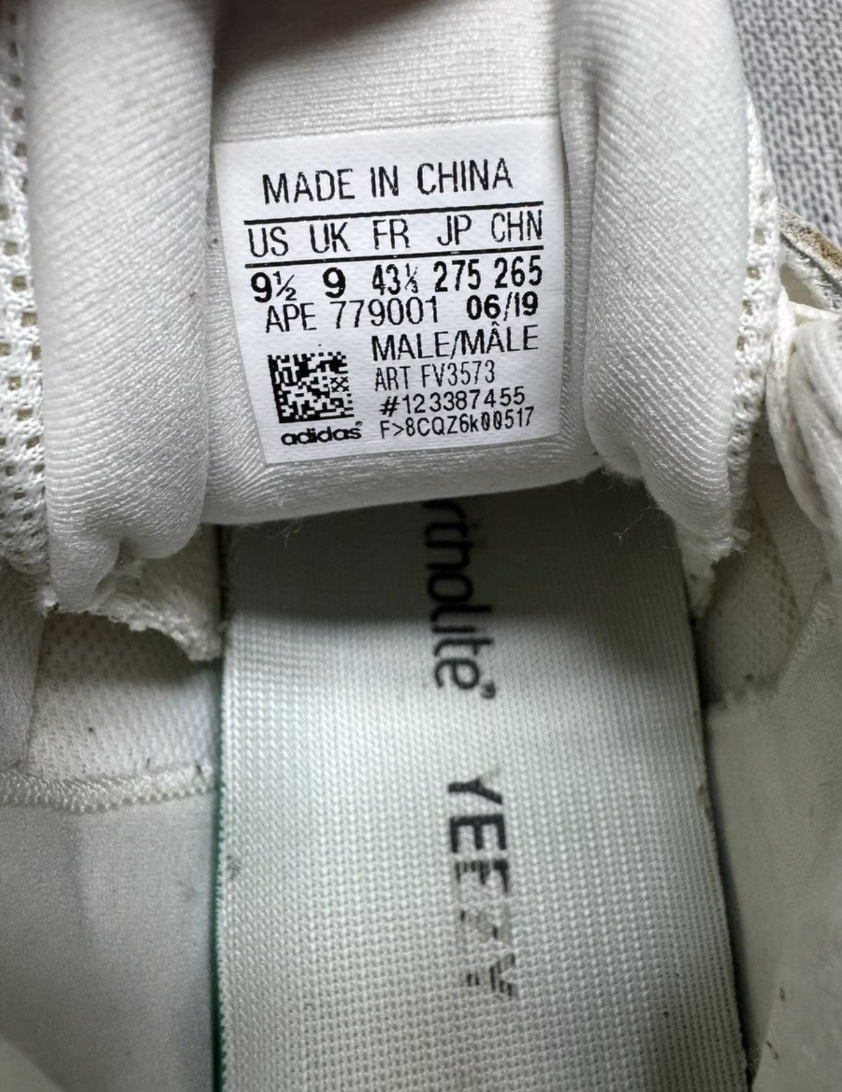 Adidas Adidas Yeezy 500 Bone White K37 Size US 9.5 / EU 42-43 - 3 Thumbnail