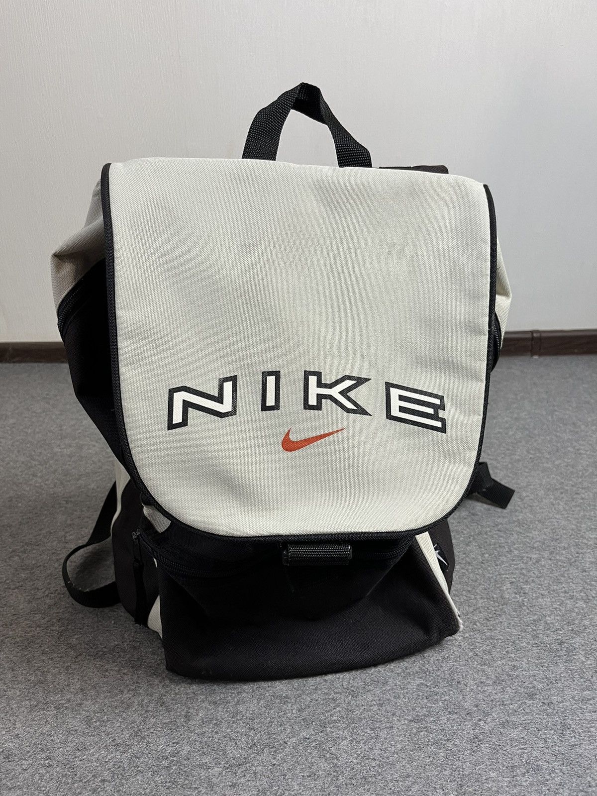 Nike × Vintage Vintage Nike bag Size ONE SIZE - 1 Thumbnail