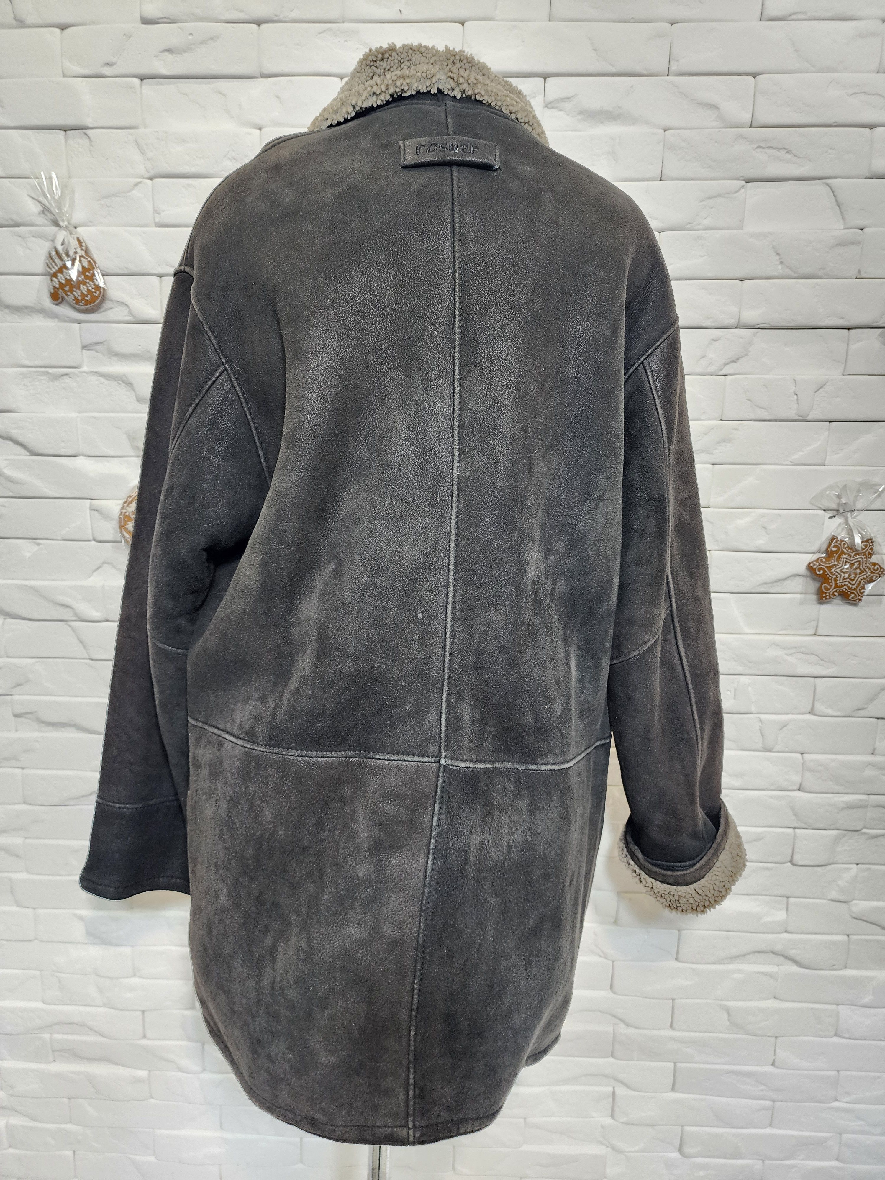 Men's Black Sheepskin Coat: Genuine Fur, Zippered