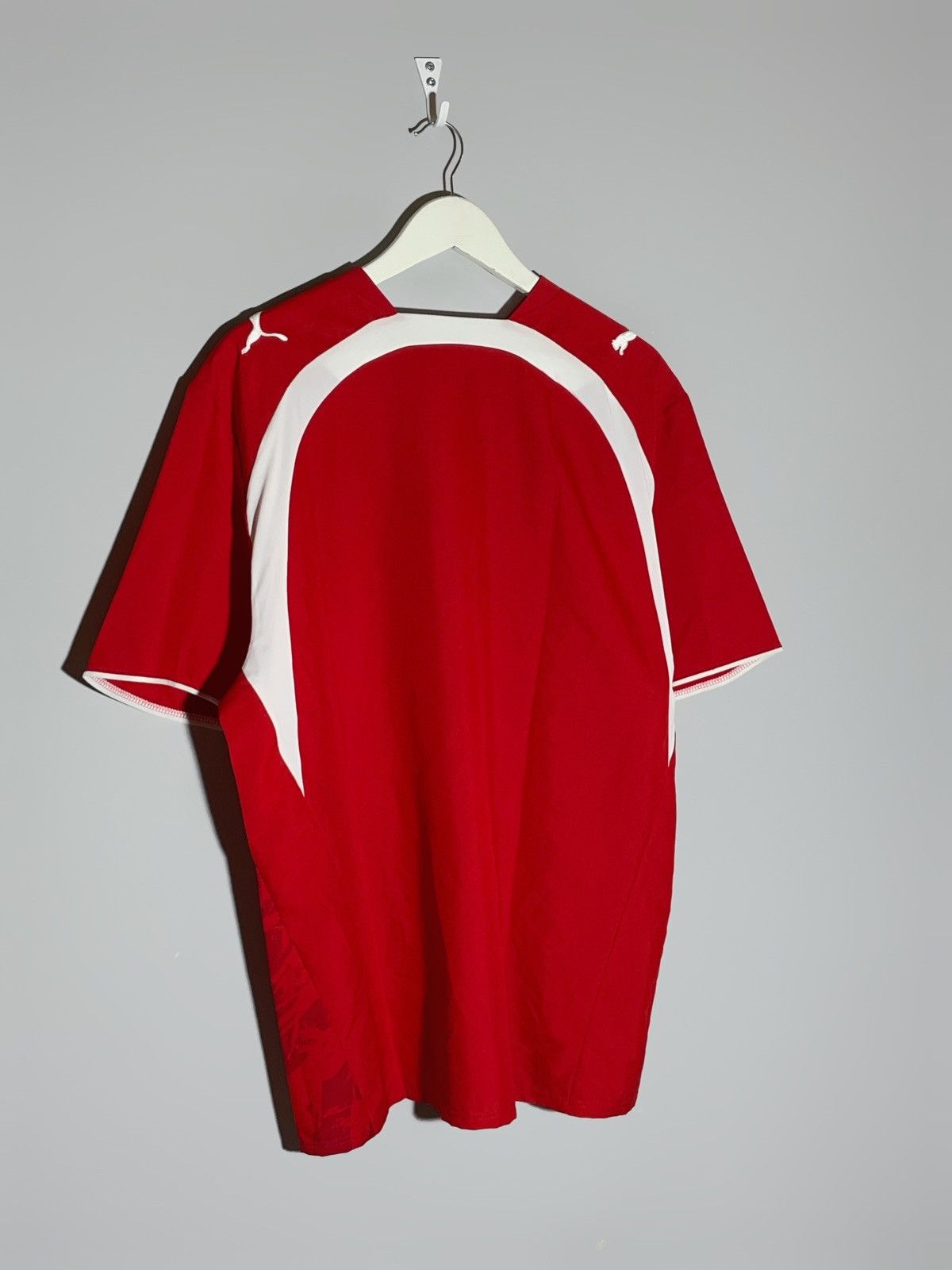 Puma × Vintage National Team Switzerland Puma 2006 Home Vintage Jersey Size US XL / EU 56 / 4 - 5 Thumbnail