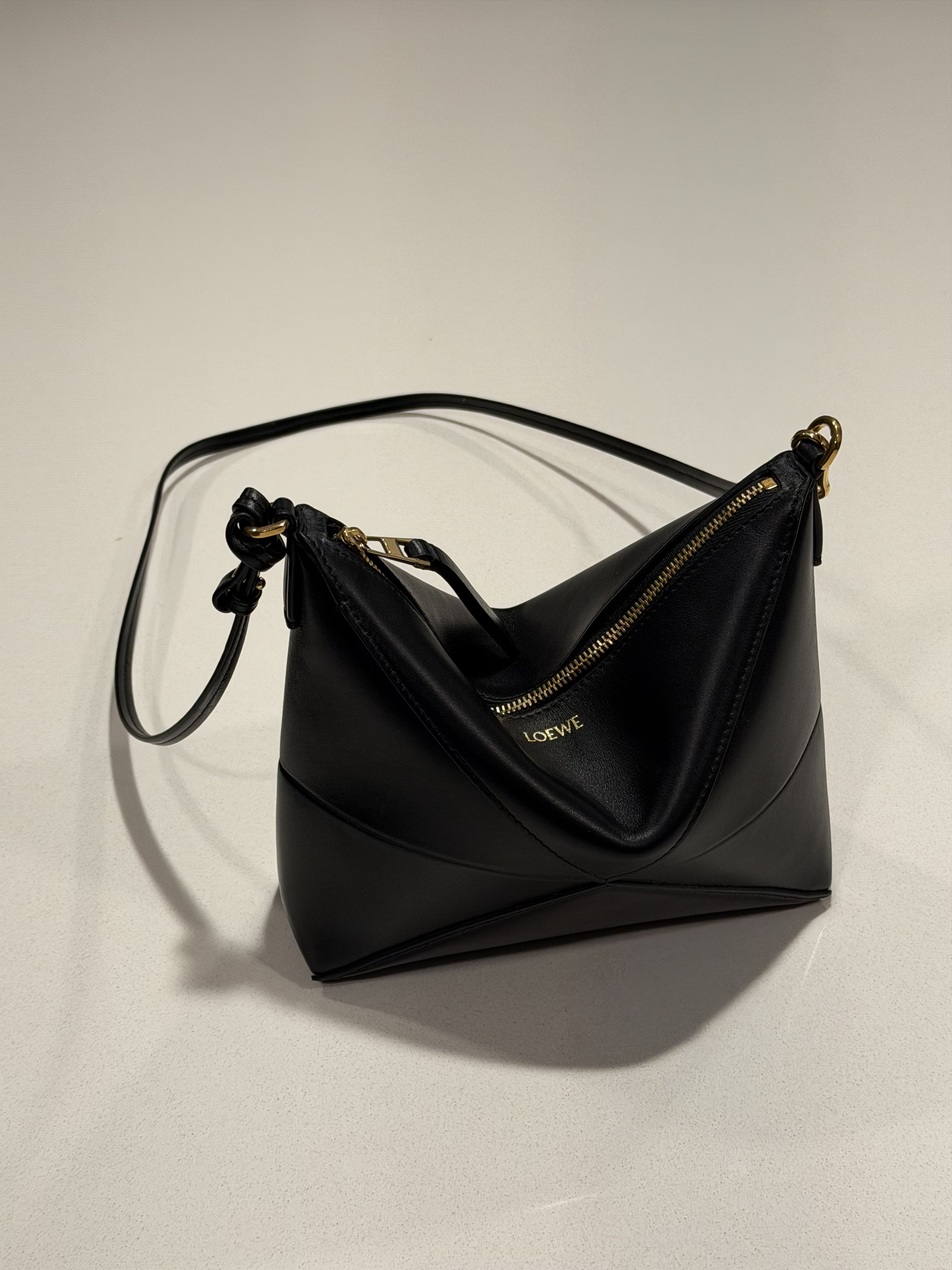 Loewe Loewe Leather Crossbody Bag – Near New – Full Set – Black Size ONE SIZE - 2 Thumbnail