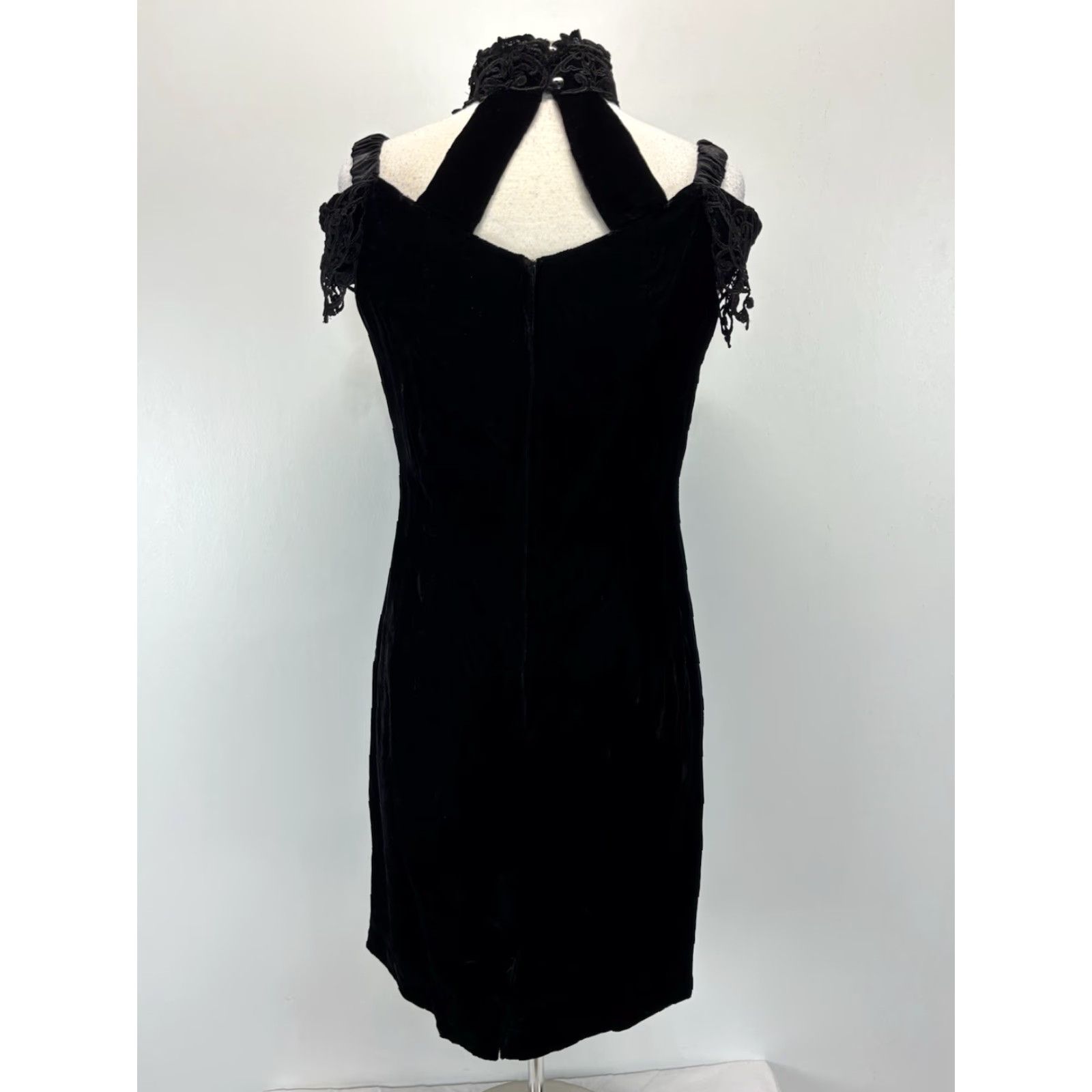 Vintage VINTAGE Scott McClintock Velvet Dress Cocktail Goth Black 80s Women’s Size 16 Size XXL / US 16-18 / IT 52-54 - 3 Thumbnail