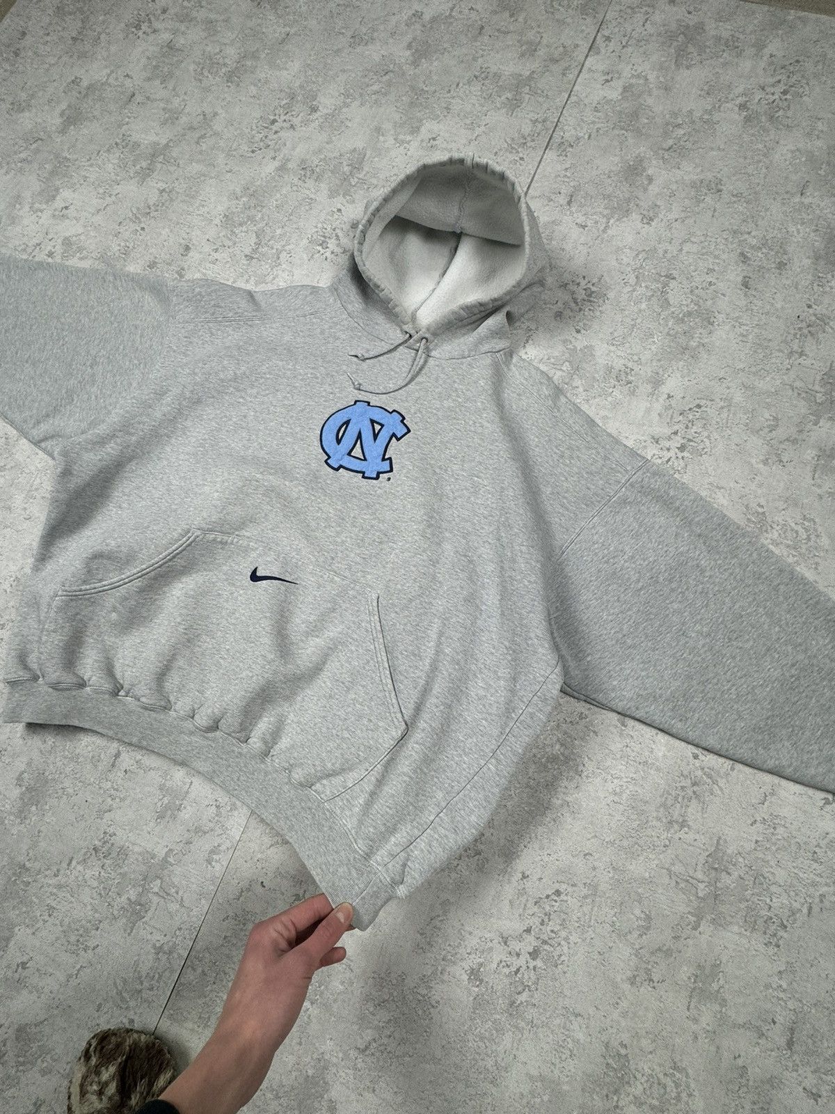 Nike Vintage Nike North Carolina Center Swoosh Hoodie Size XXL Size US XXL / EU 58 / 5 - 7 Thumbnail
