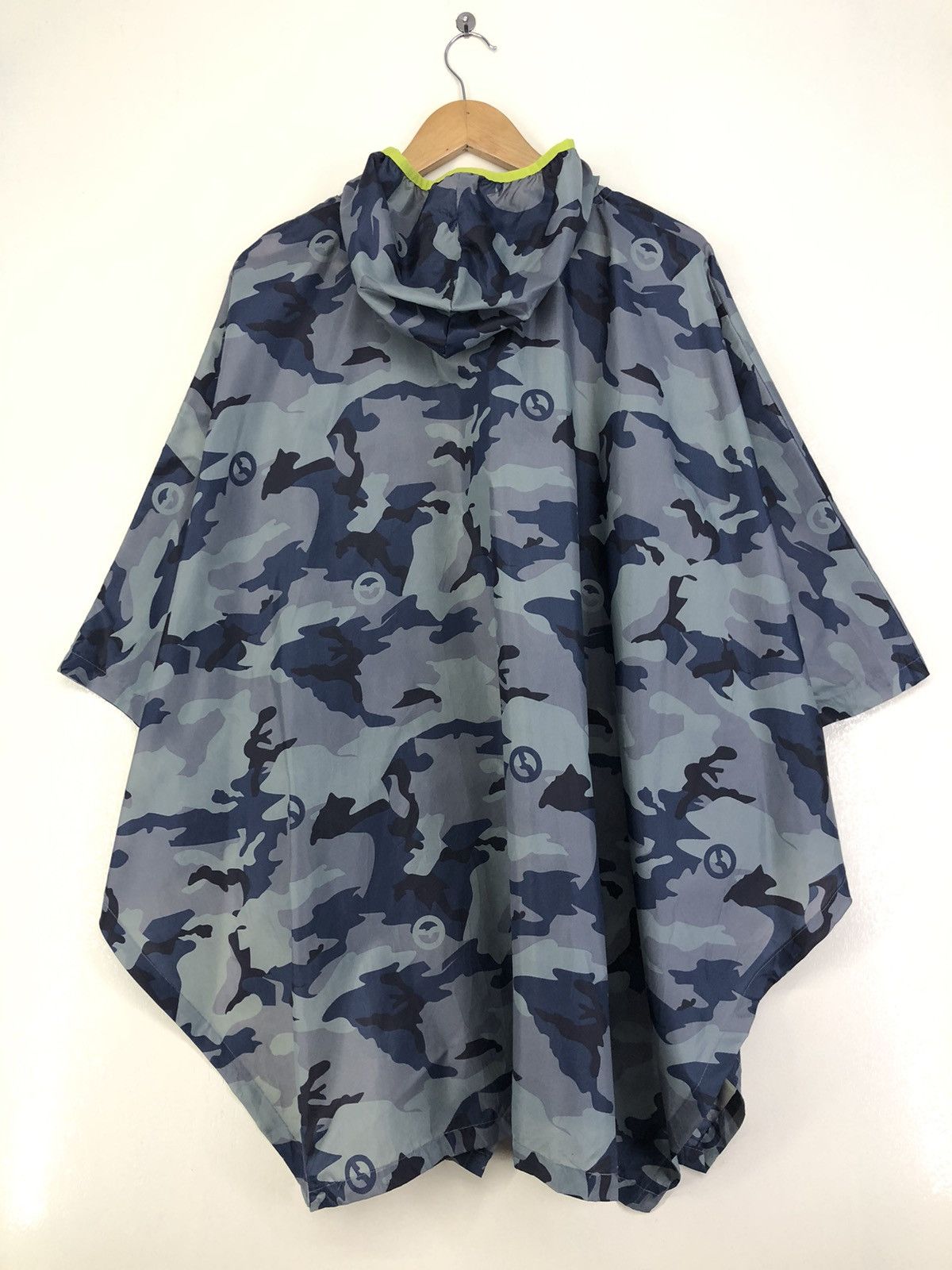 Japanese Brand Outdoor Camo Poncho Raincoat Size US M / EU 48-50 / 2 - 2 Thumbnail