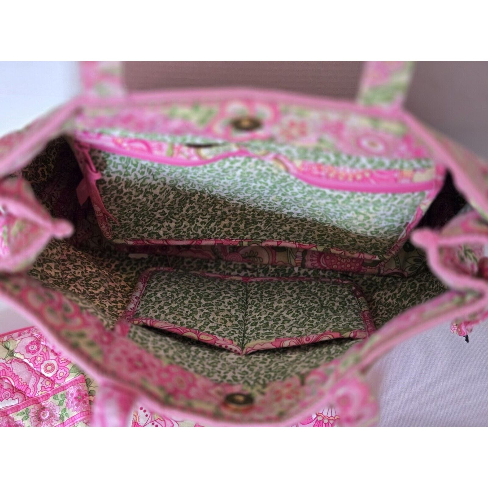 Vera Bradley 4 Pc Vera Bradley Pink Floral Bag W/ Makeup Bag Glasses Case Size ONE SIZE - 7 Thumbnail