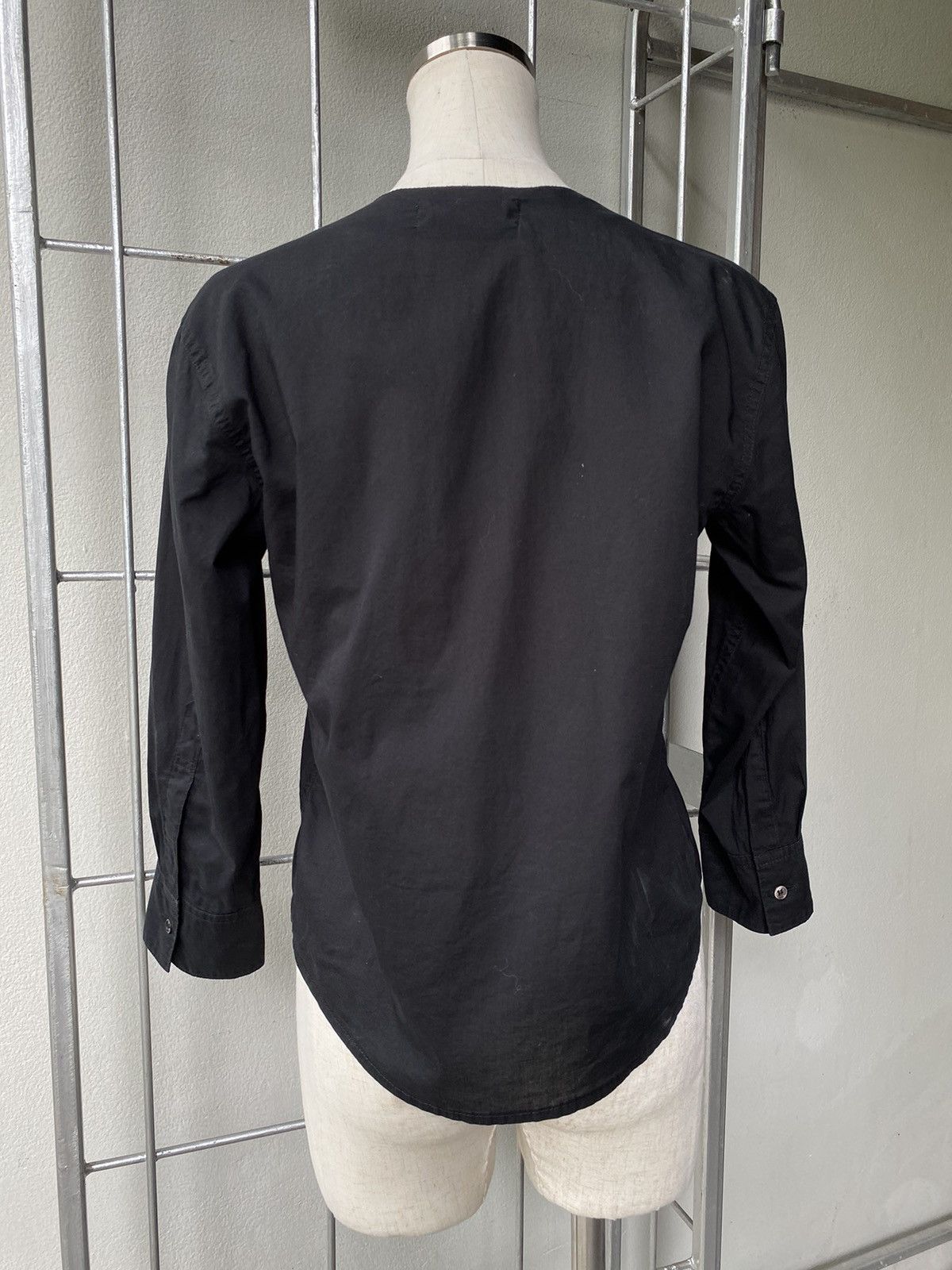 Zucca ZUCCA Black Rosette Front Blouse Size M / US 6-8 / IT 42-44 - 12 Thumbnail