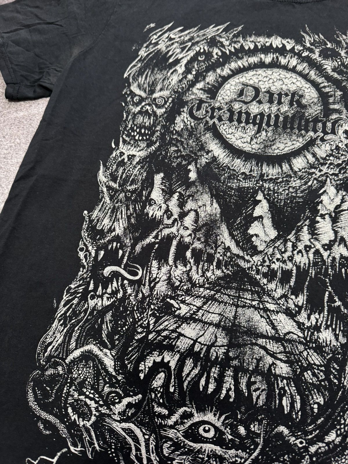 Band Tees Dark Tranquility T-Shirt Metal Band Rock y2k Size US M / EU 48-50 / 2 - 8 Thumbnail