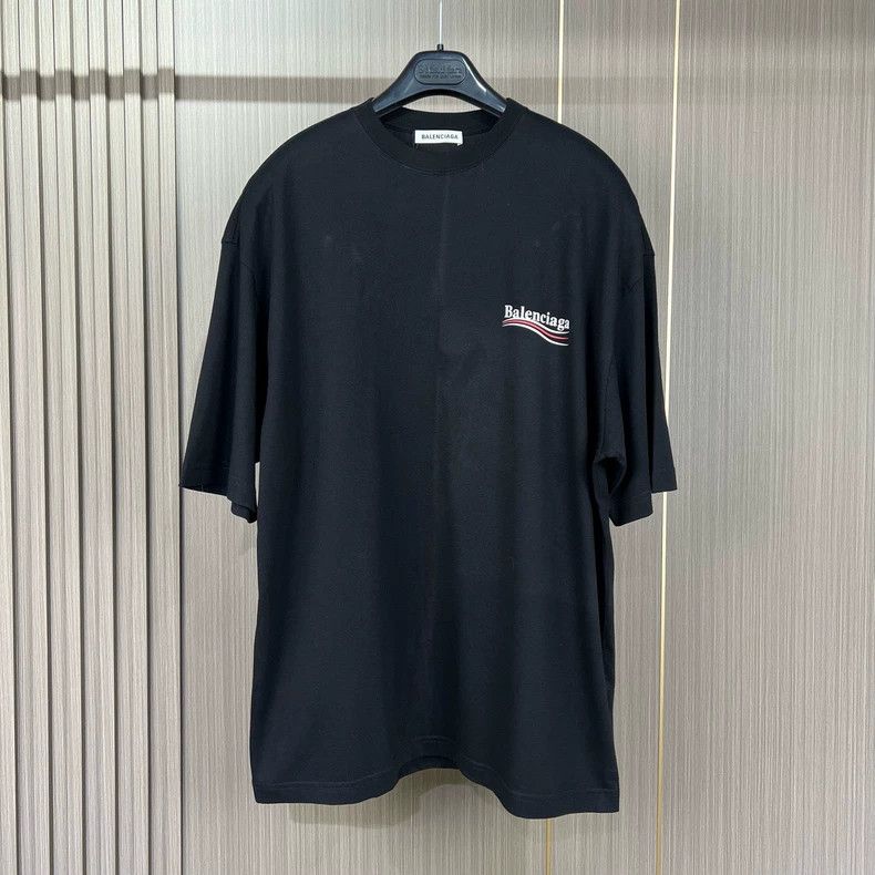 Balenciaga Balenciaga Black cola print short sleeves 2502-Nextarrow Size US S / EU 44-46 / 1 - 1 Thumbnail