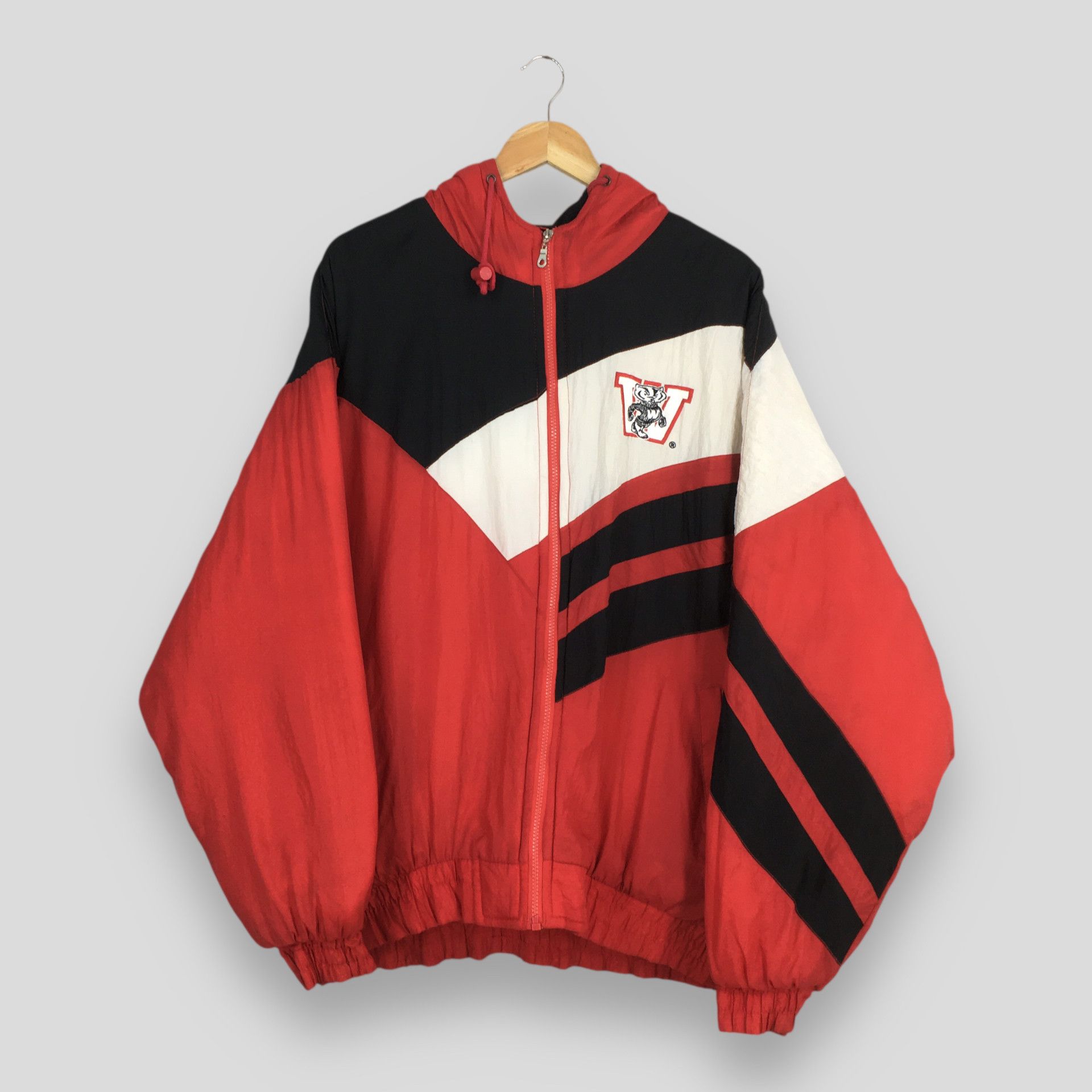 NCAA Vintage Wisconsin Badgers Ncaa Hoodie Jacket XLarge Size US XL / EU 56 / 4 - 1 Thumbnail