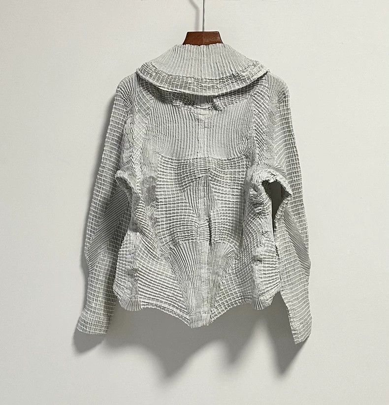 Issey Miyake Issey Miyake Flower bud pleated top Size M / US 6-8 / IT 42-44 - 2 Thumbnail