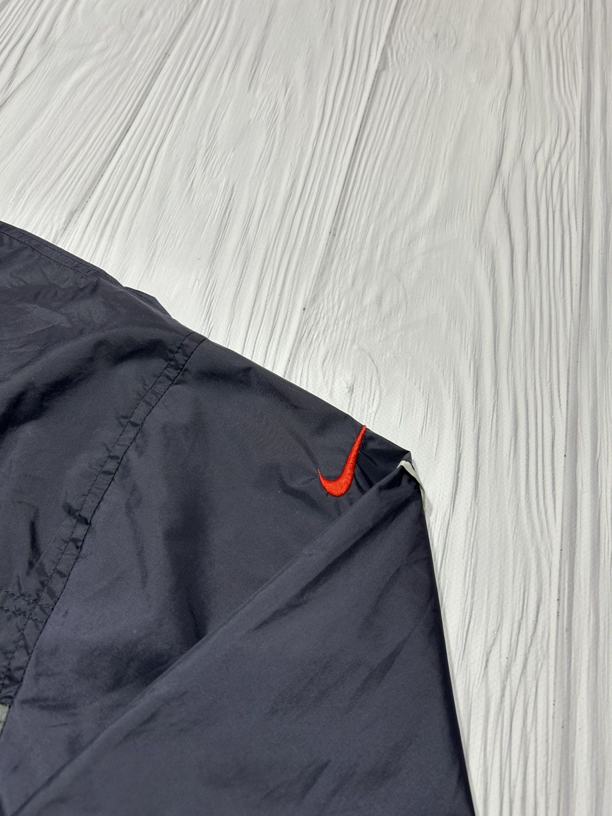 Nike × Vintage Vintage 90s Nike Light Jacket Size S Polyester/Nylon Size US S / EU 44-46 / 1 - 6 Thumbnail